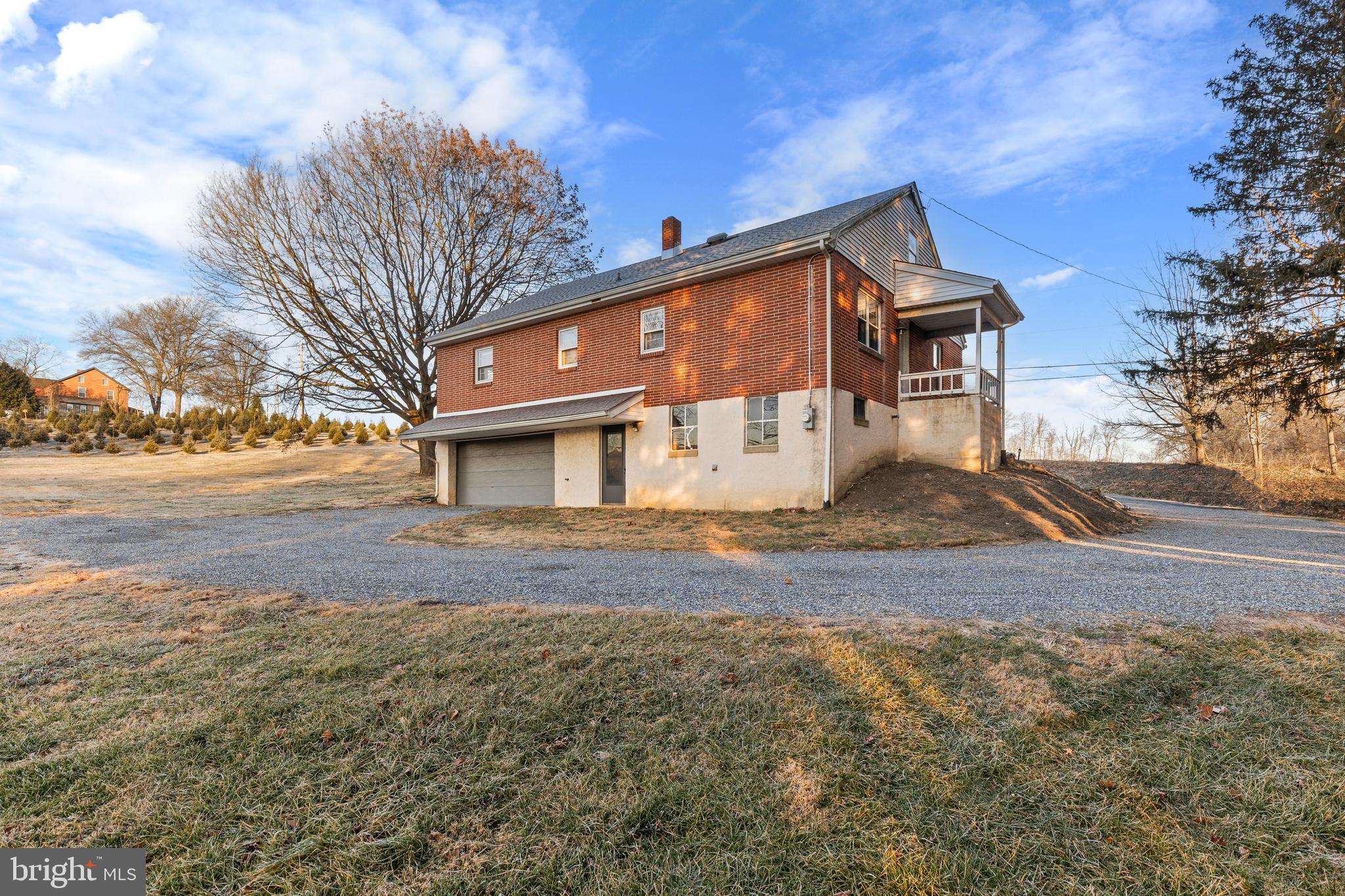 MILLERSVILLE - Residential