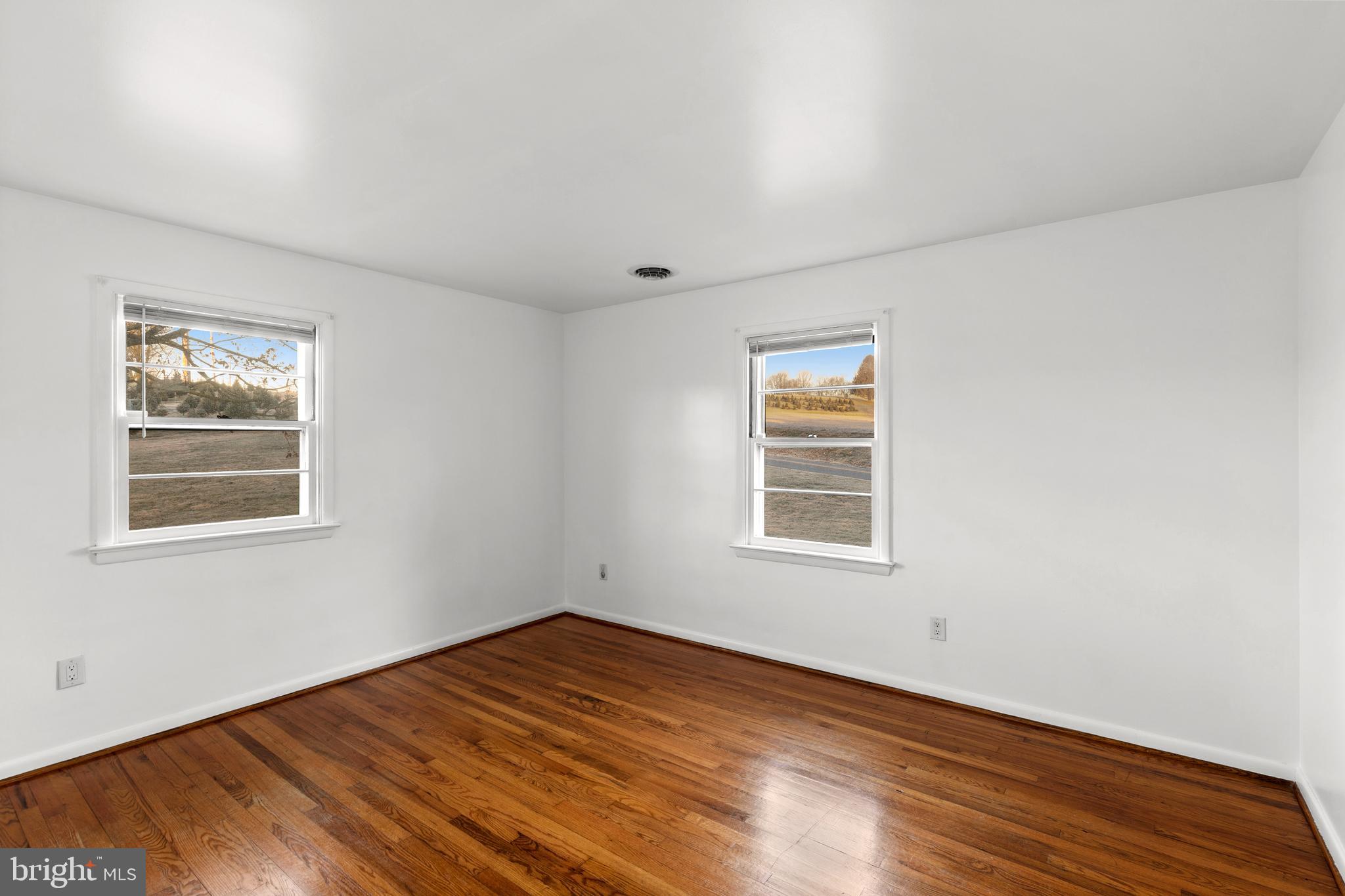 MILLERSVILLE - Residential