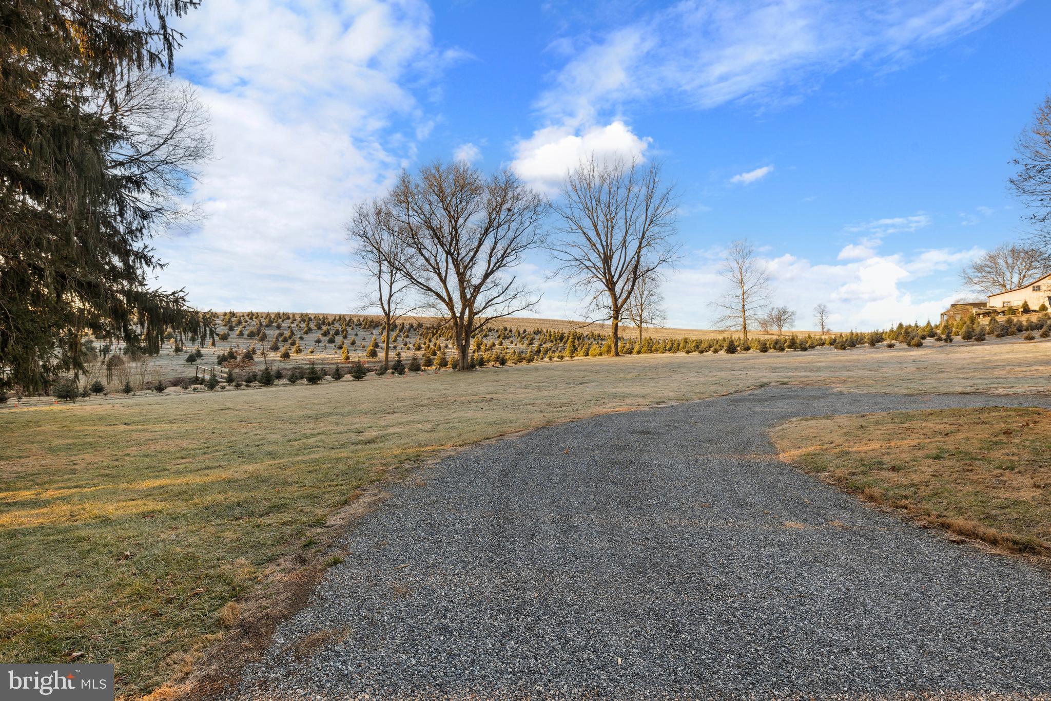 MILLERSVILLE - Residential