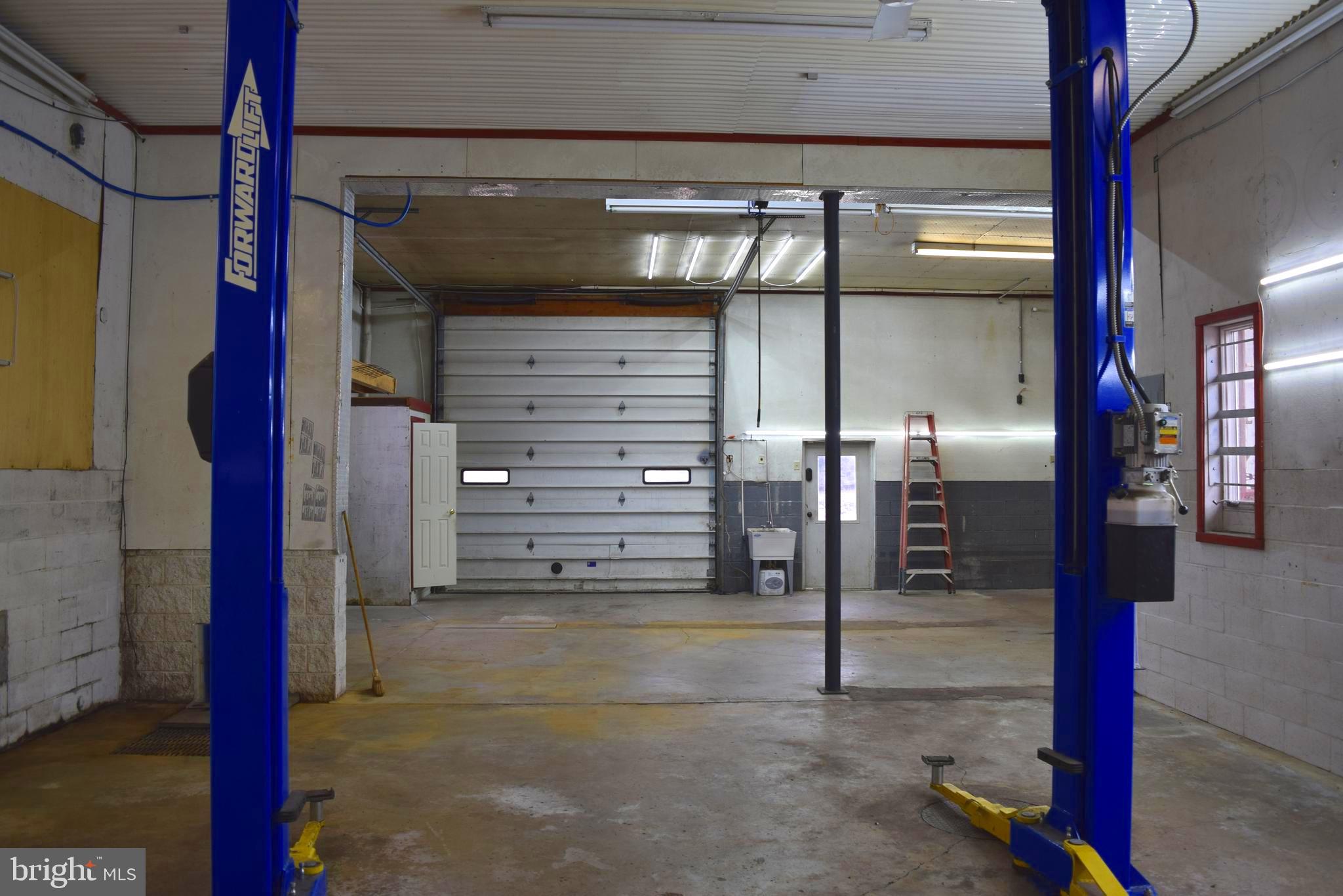 EPHRATA - Commercial Lease