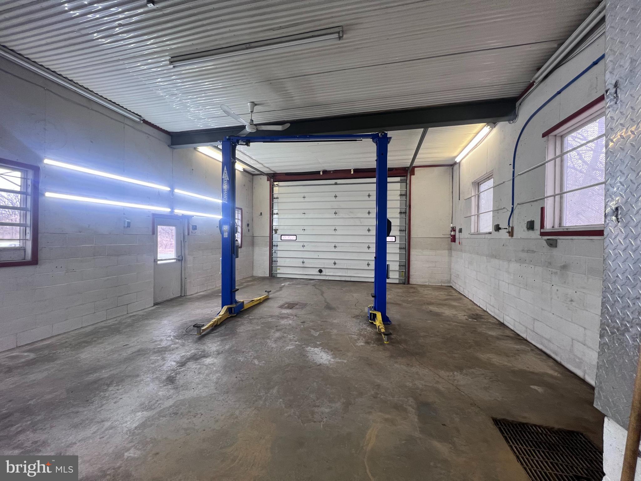 EPHRATA - Commercial Lease