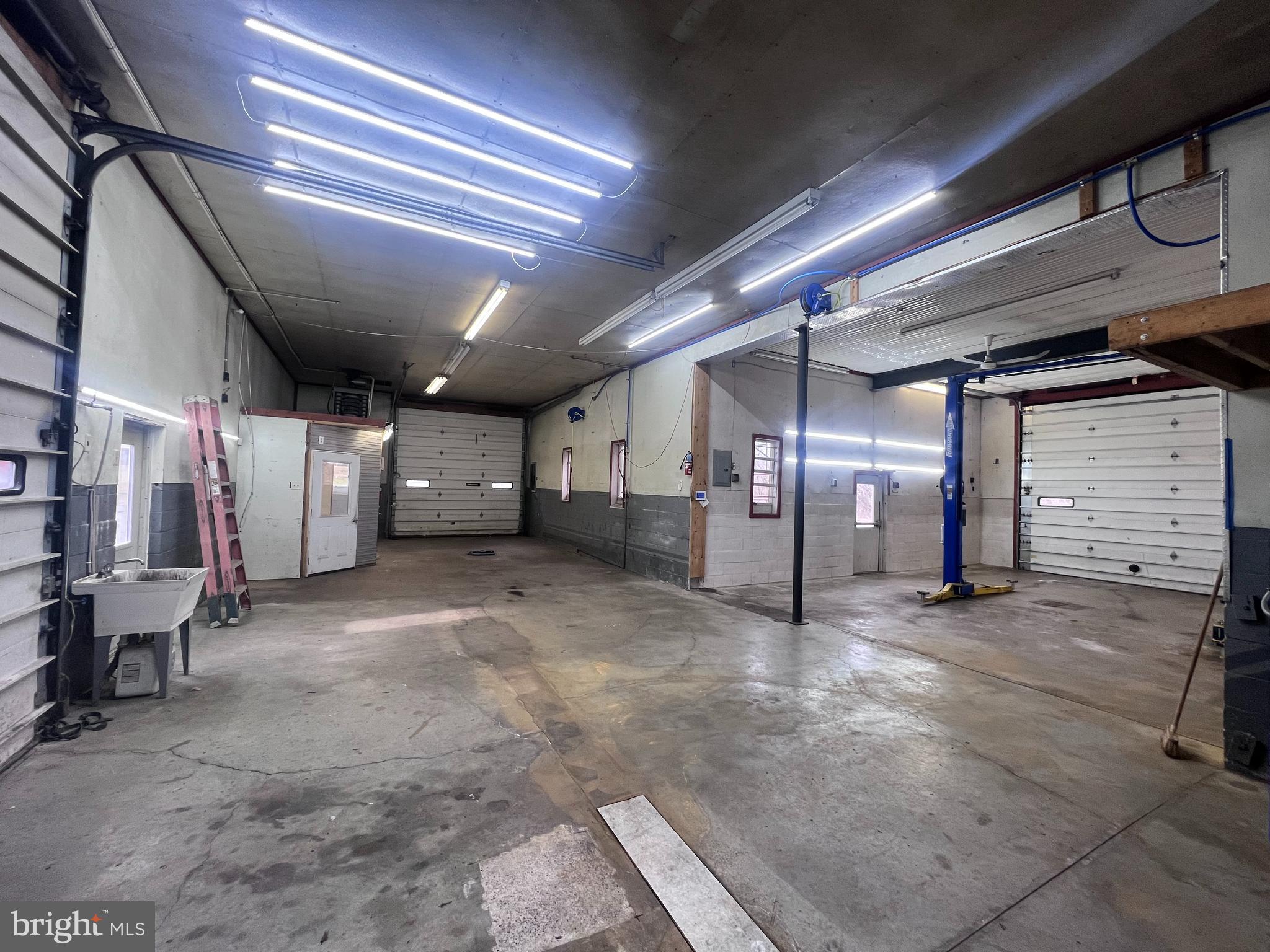 EPHRATA - Commercial Lease