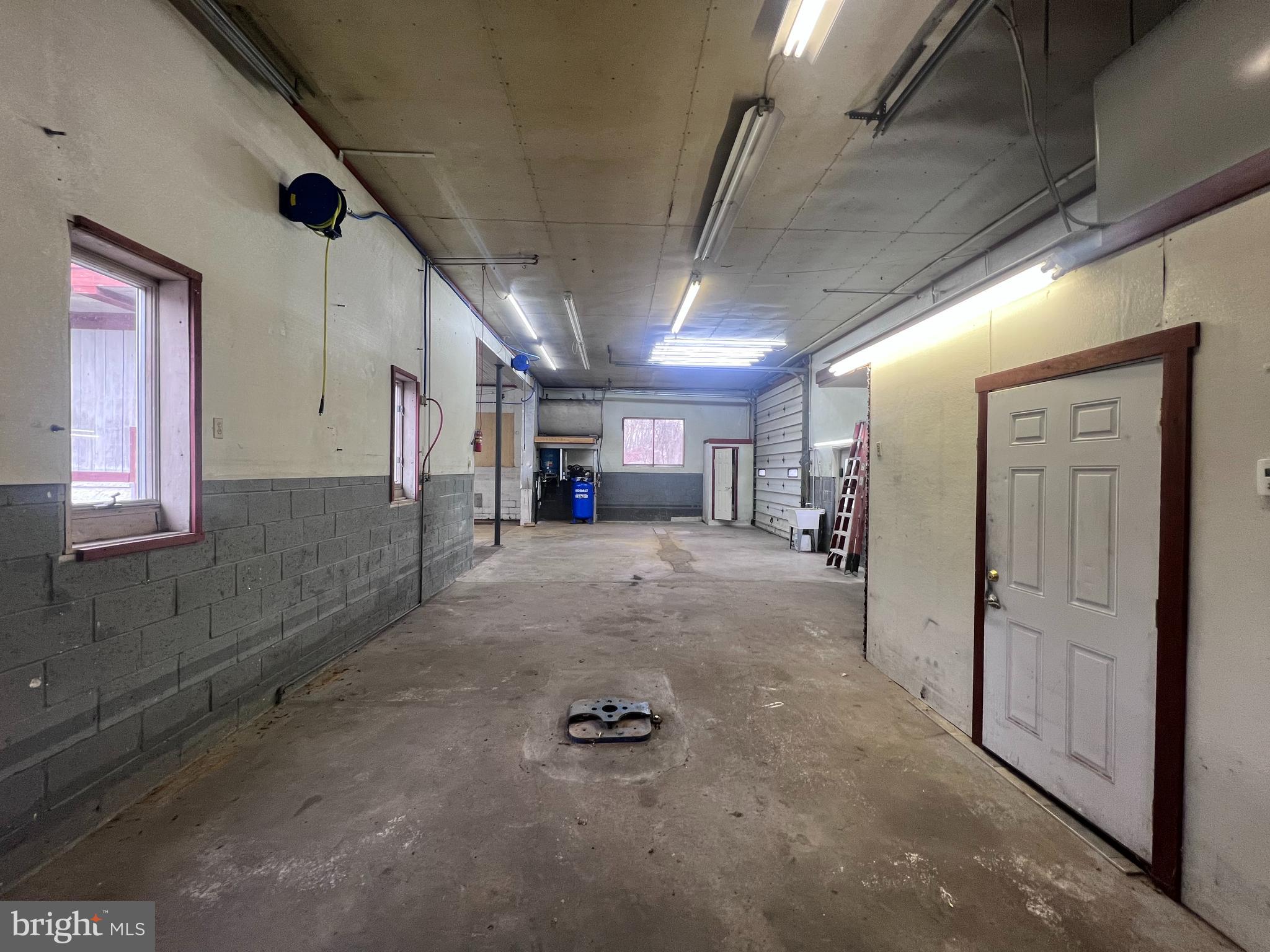 EPHRATA - Commercial Lease