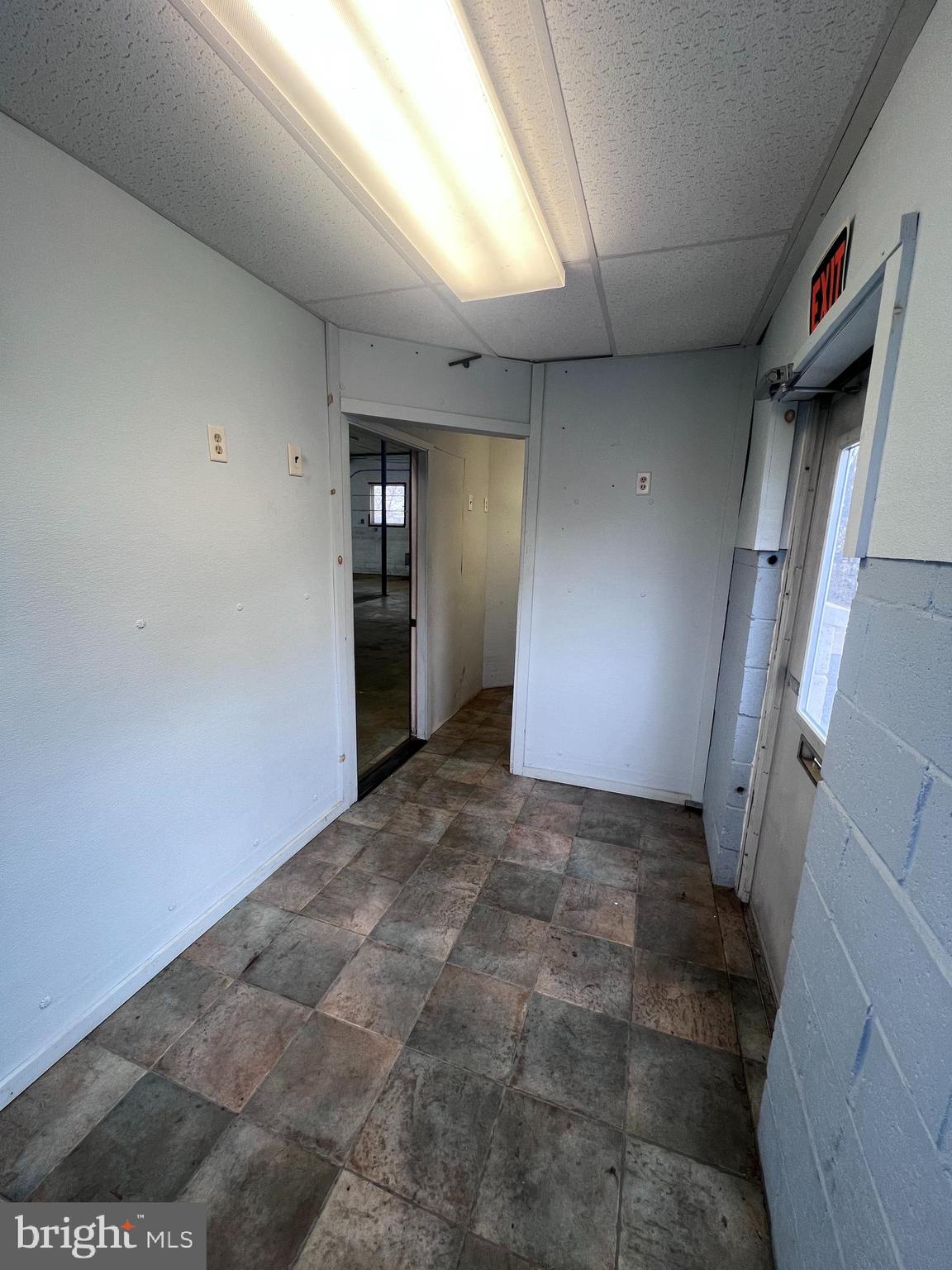 EPHRATA - Commercial Lease