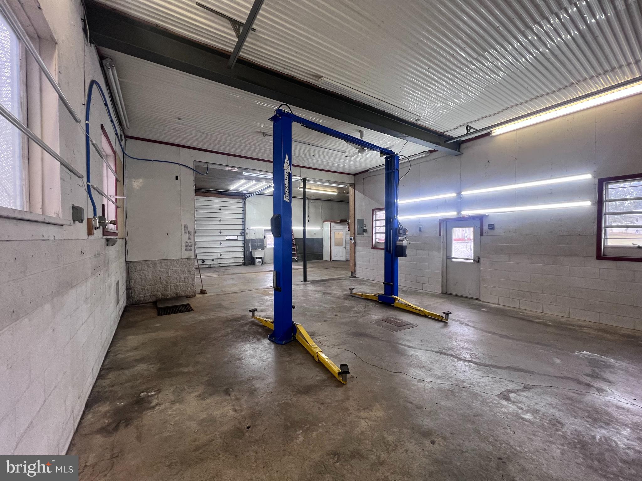 EPHRATA - Commercial Lease