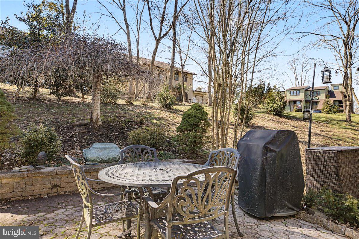 VILLAGE II - Residential