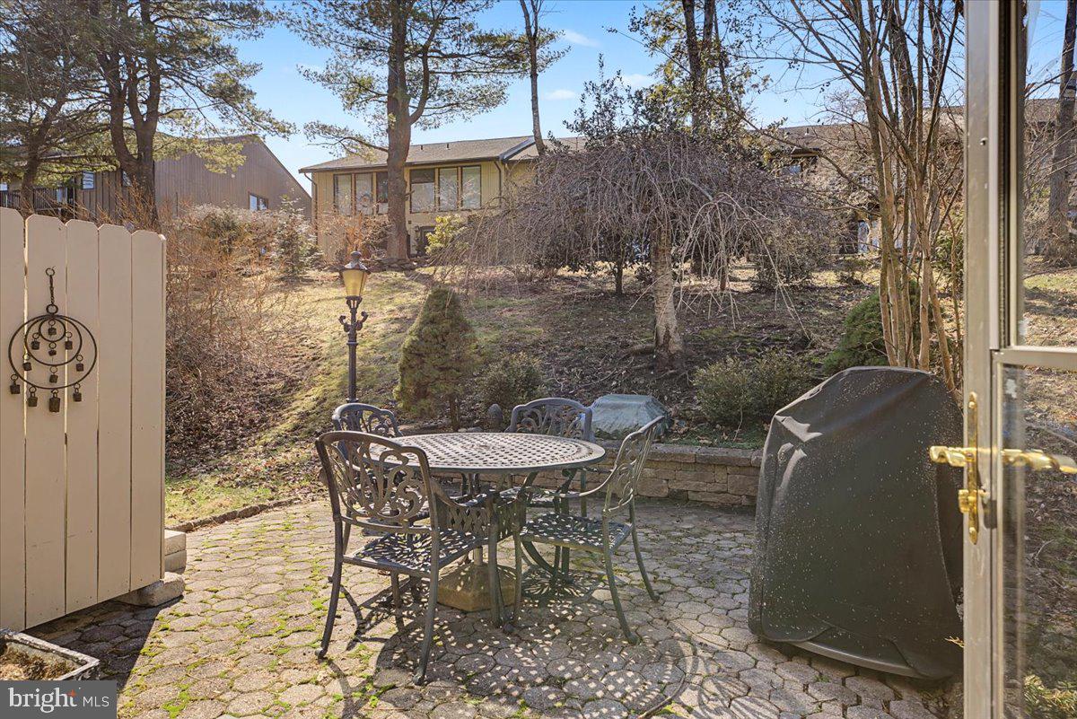 VILLAGE II - Residential