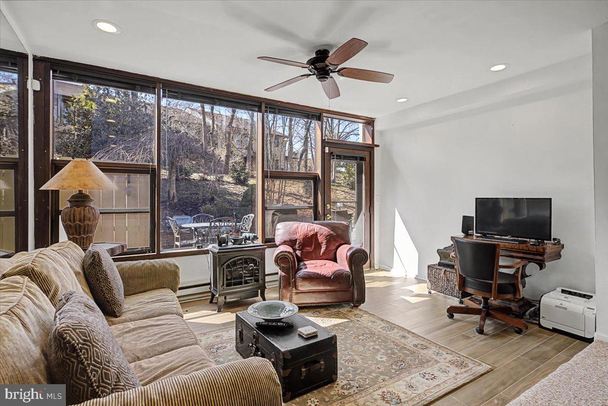 VILLAGE II - Residential