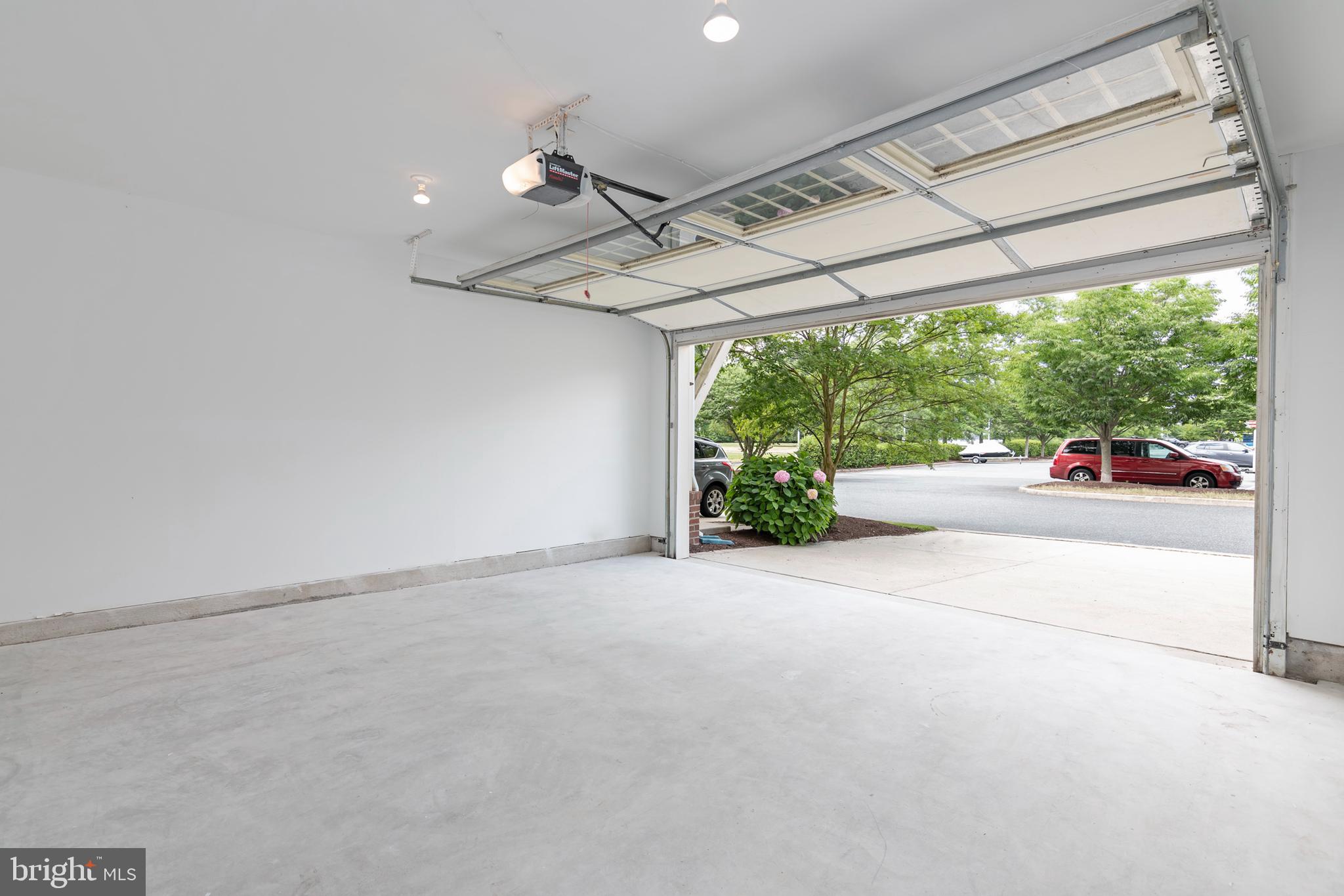 RIVER MARSH - Residential