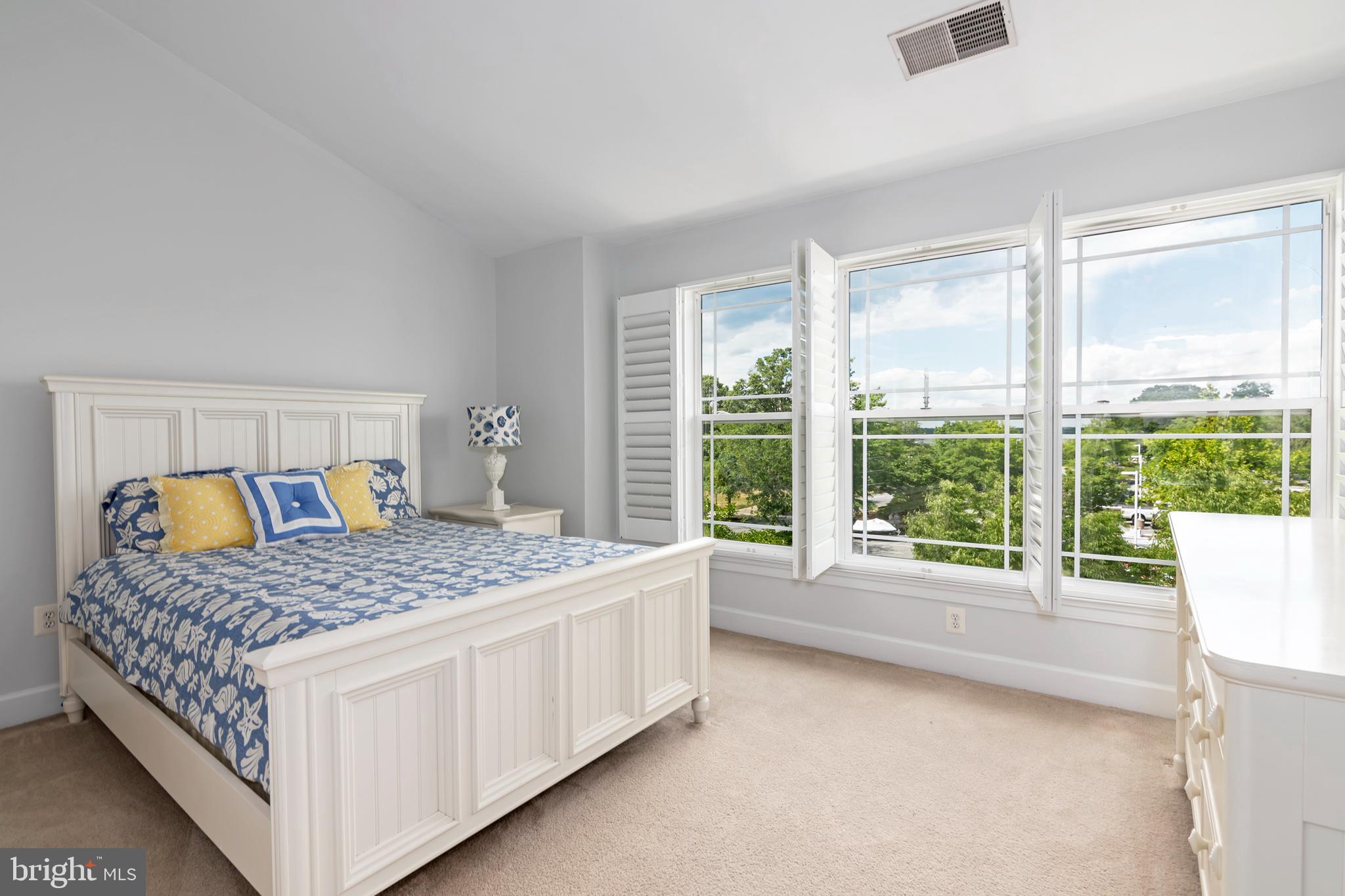 RIVER MARSH - Residential