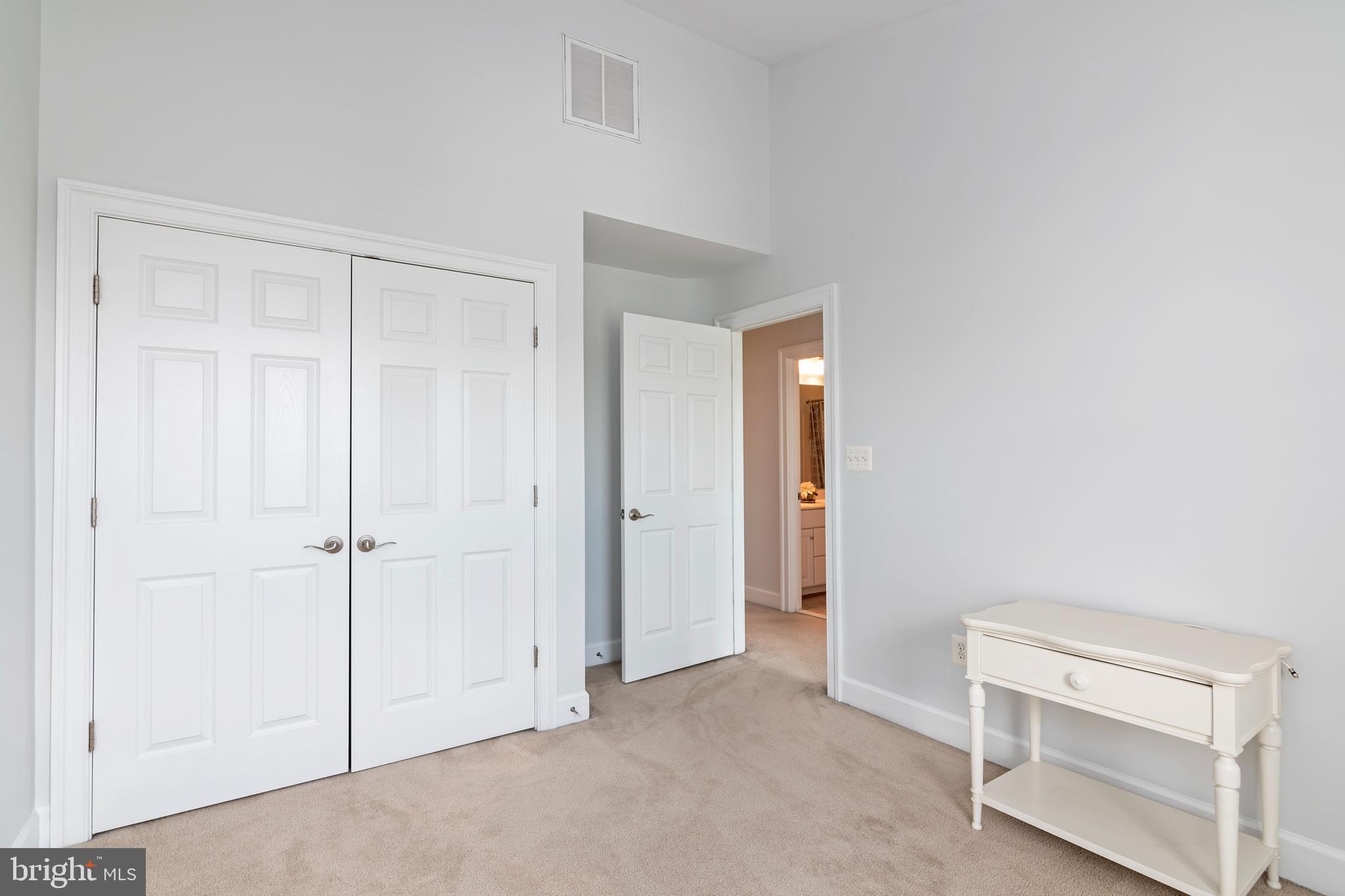 RIVER MARSH - Residential