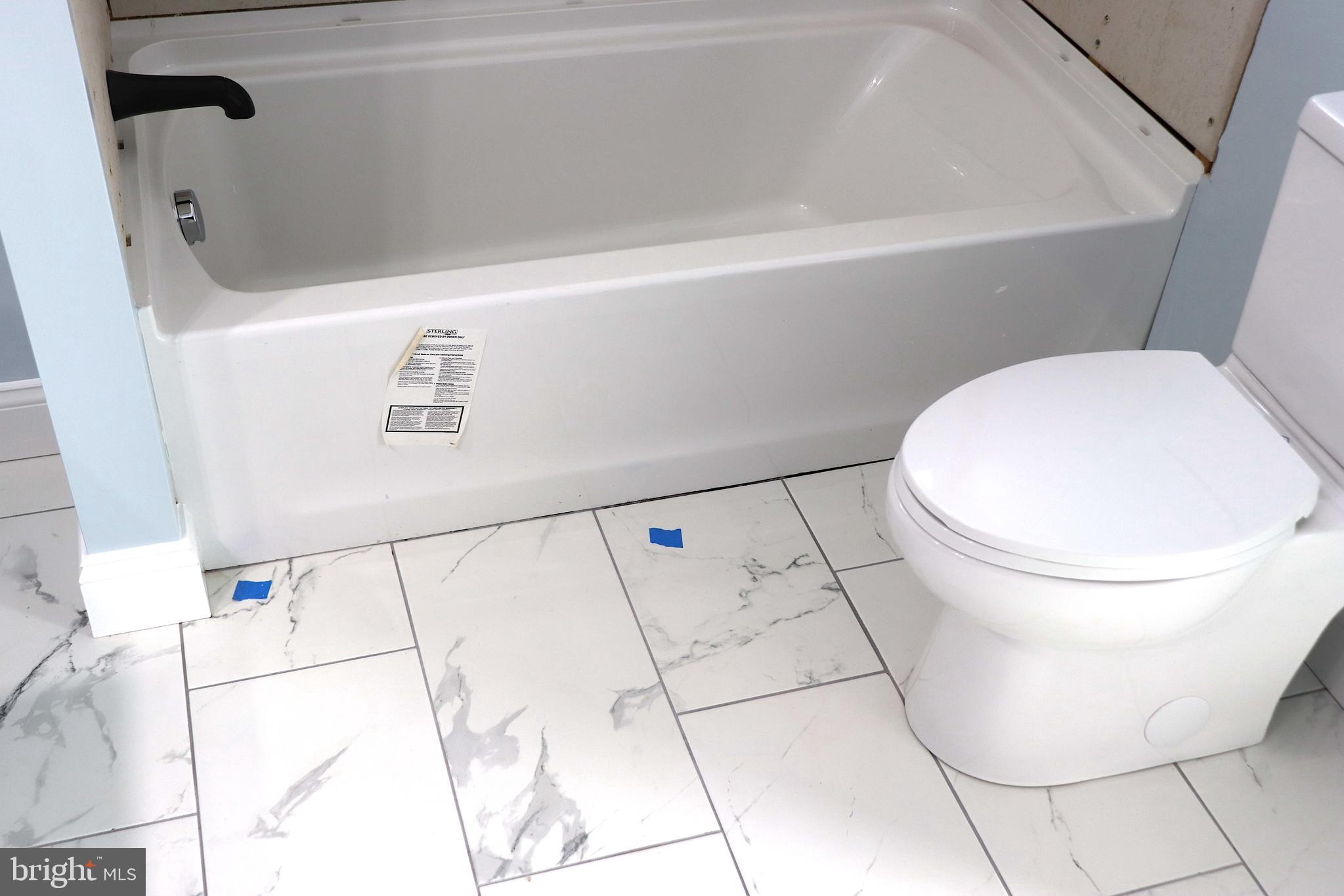 LOCUST COMMONS - Residential