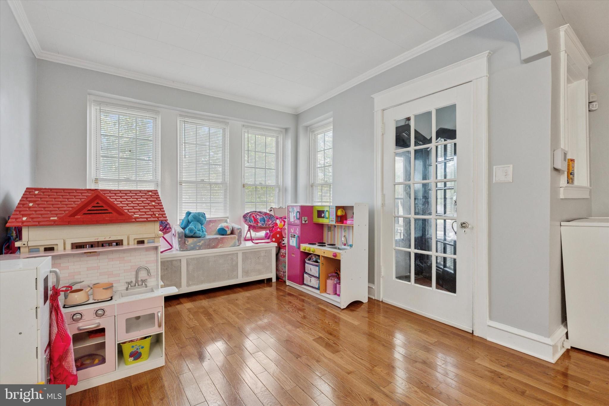 MAYFAIR - Residential