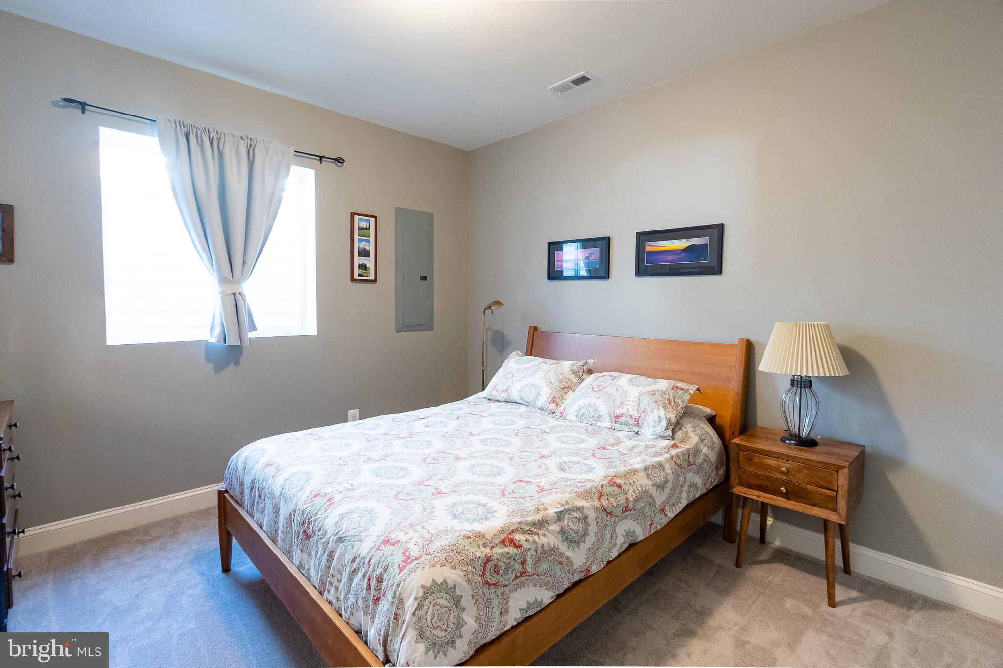 LEONARDS GRANT - Residential