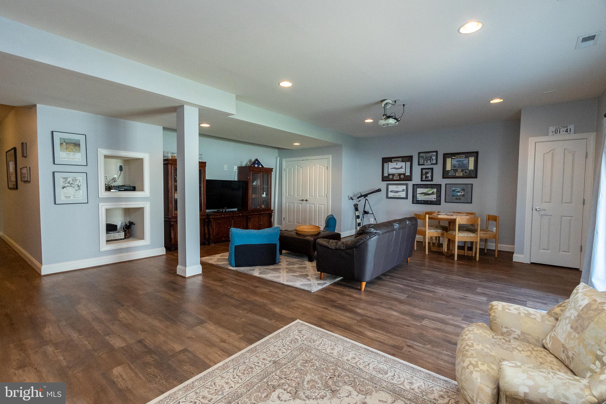 LEONARDS GRANT - Residential