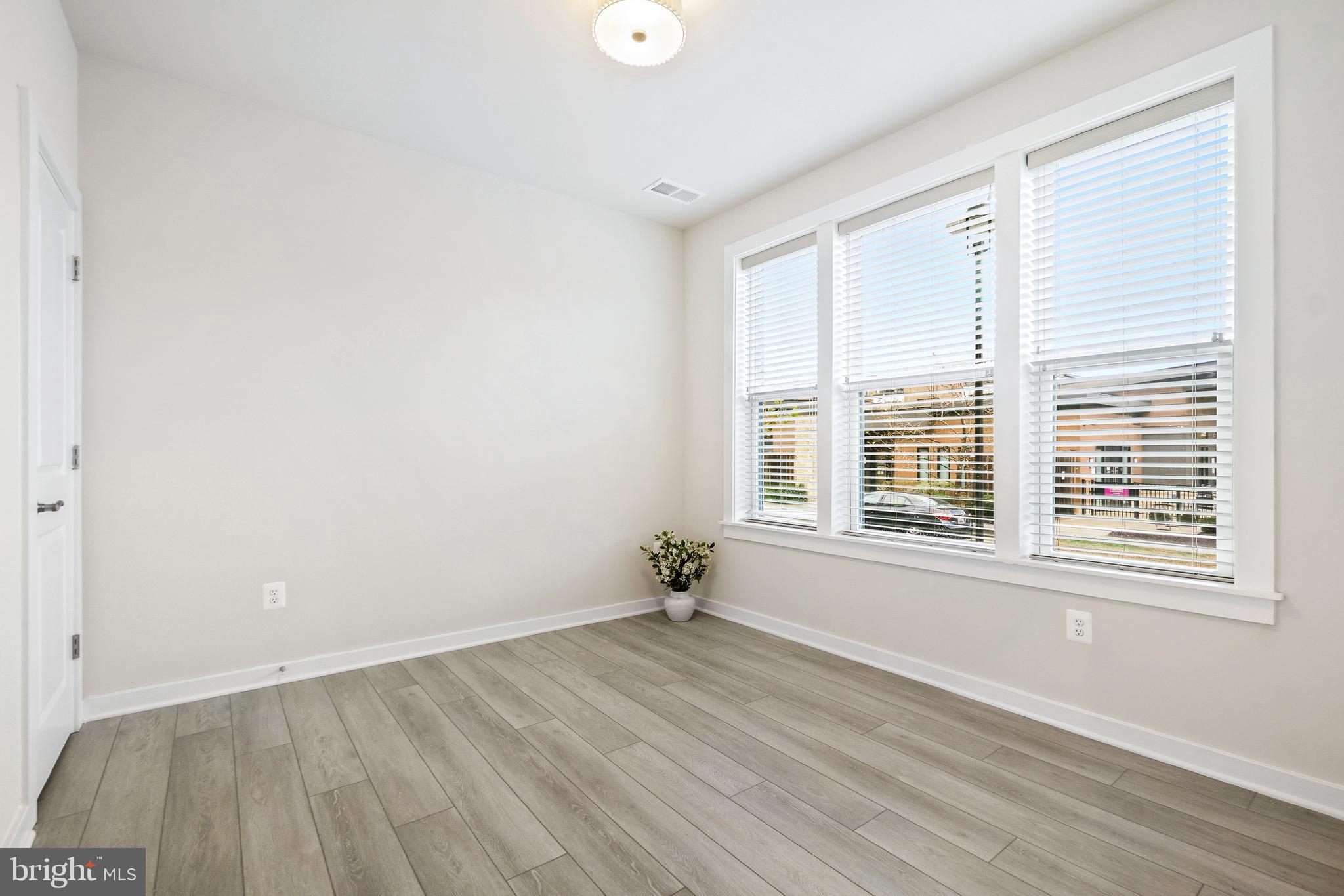 16224 BUSHWICK PLACE