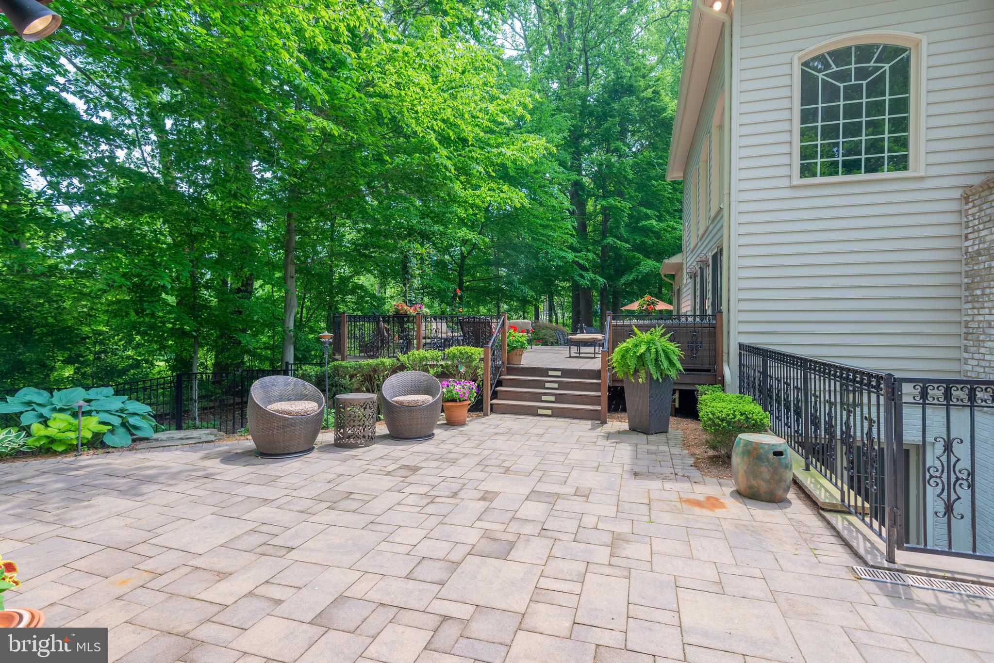 SOUTH RIVER COLONY - Residential