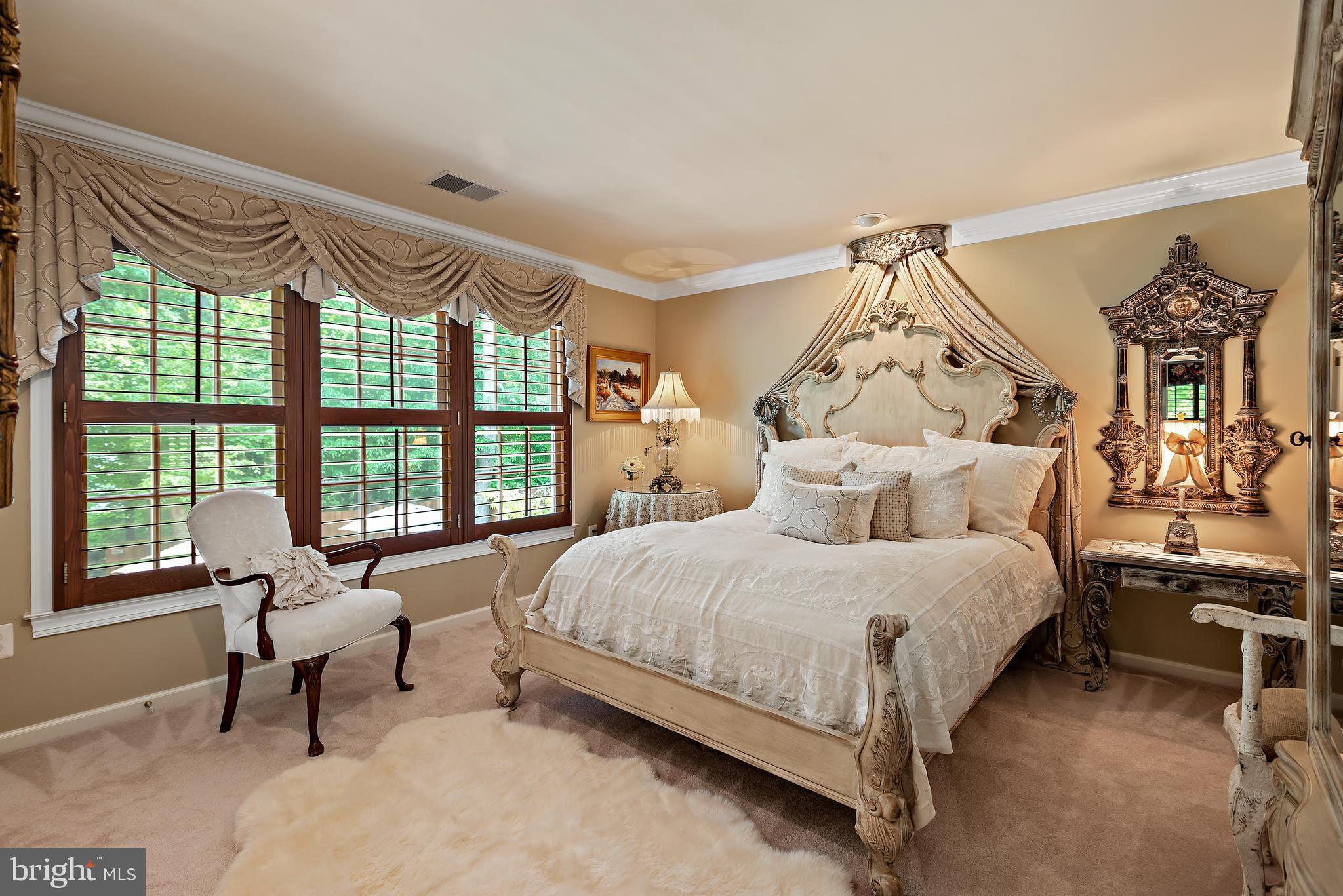 SOUTH RIVER COLONY - Residential