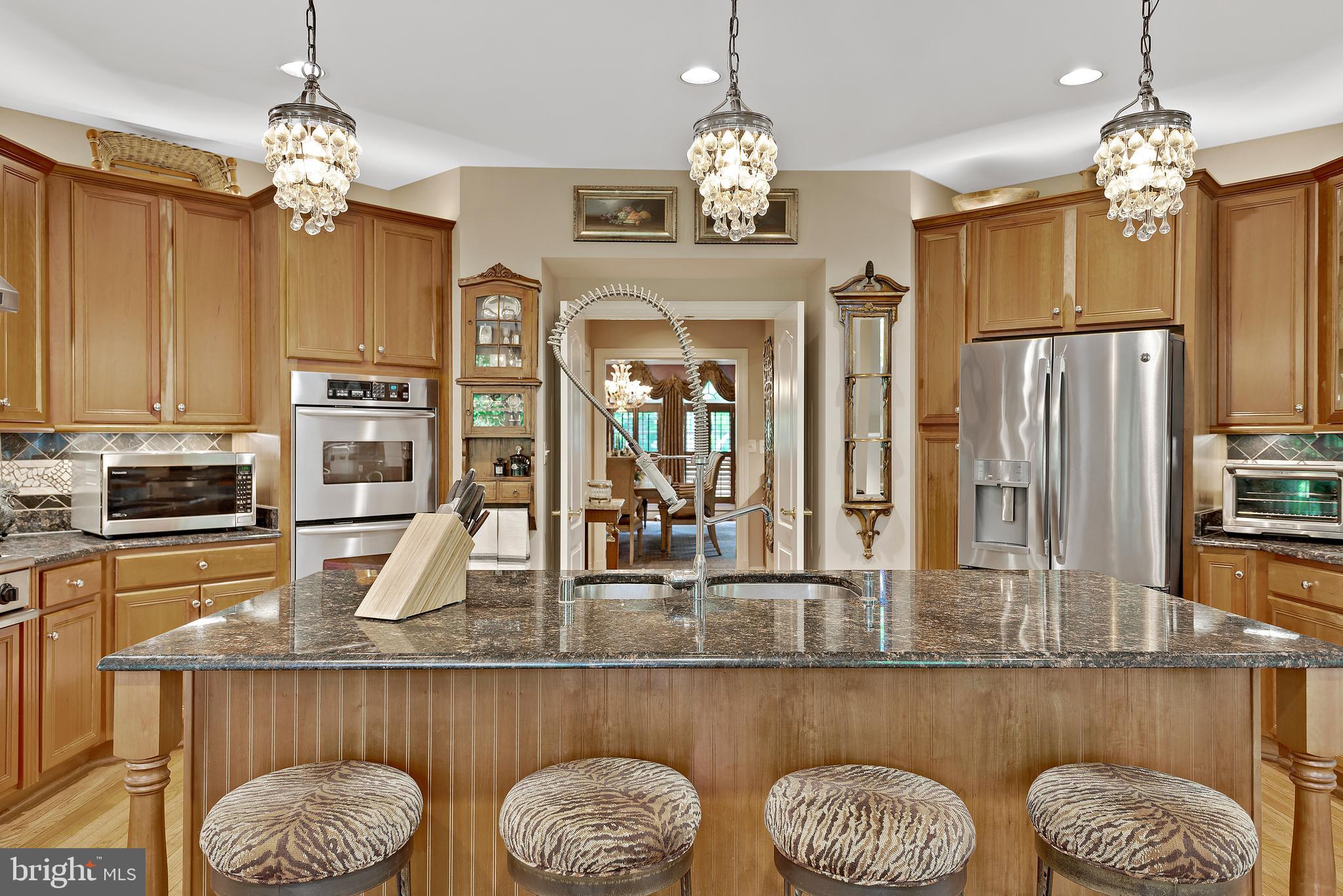 SOUTH RIVER COLONY - Residential