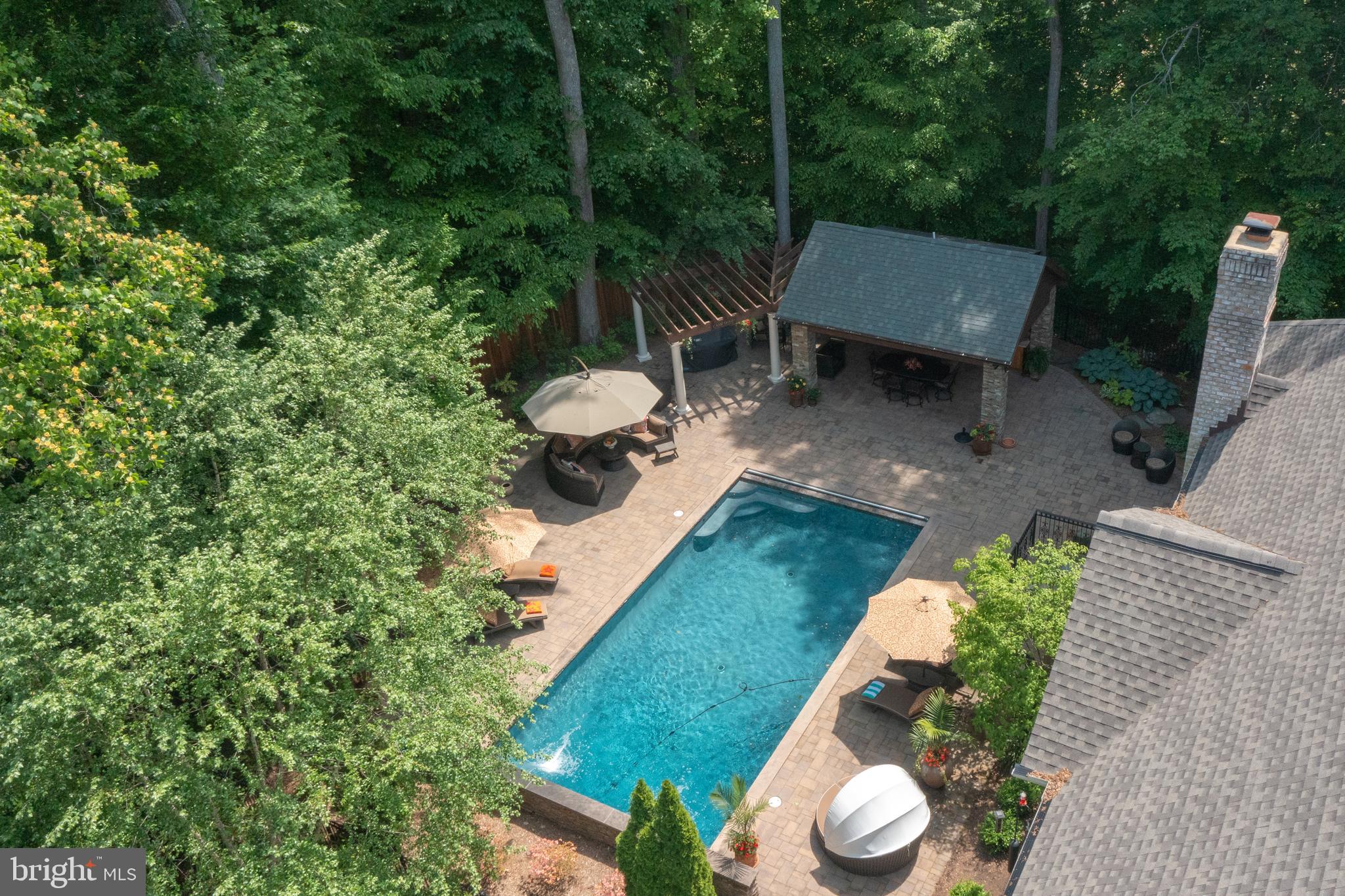 SOUTH RIVER COLONY - Residential