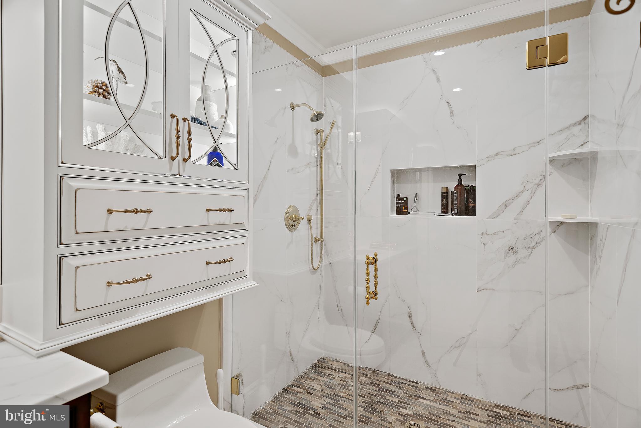 SOUTH RIVER COLONY - Residential