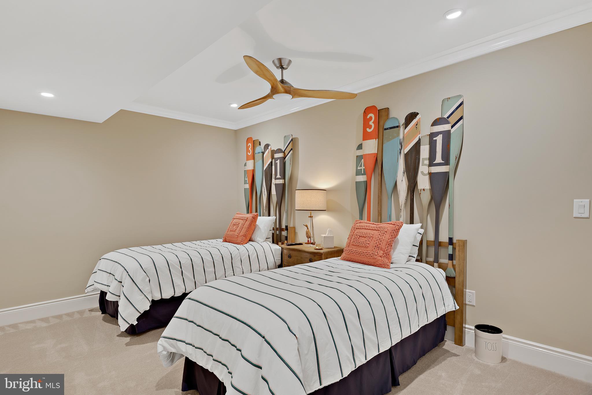 SOUTH RIVER COLONY - Residential