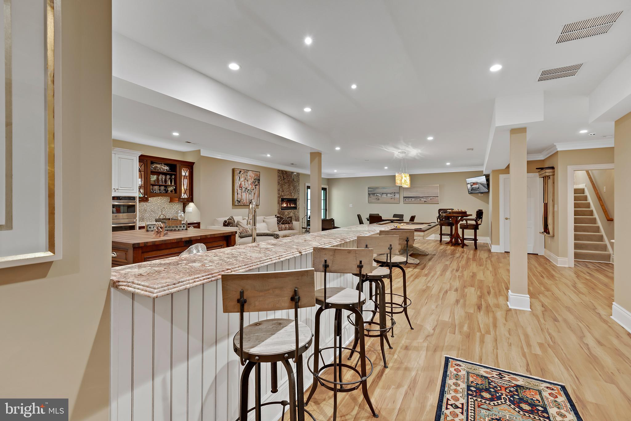 SOUTH RIVER COLONY - Residential