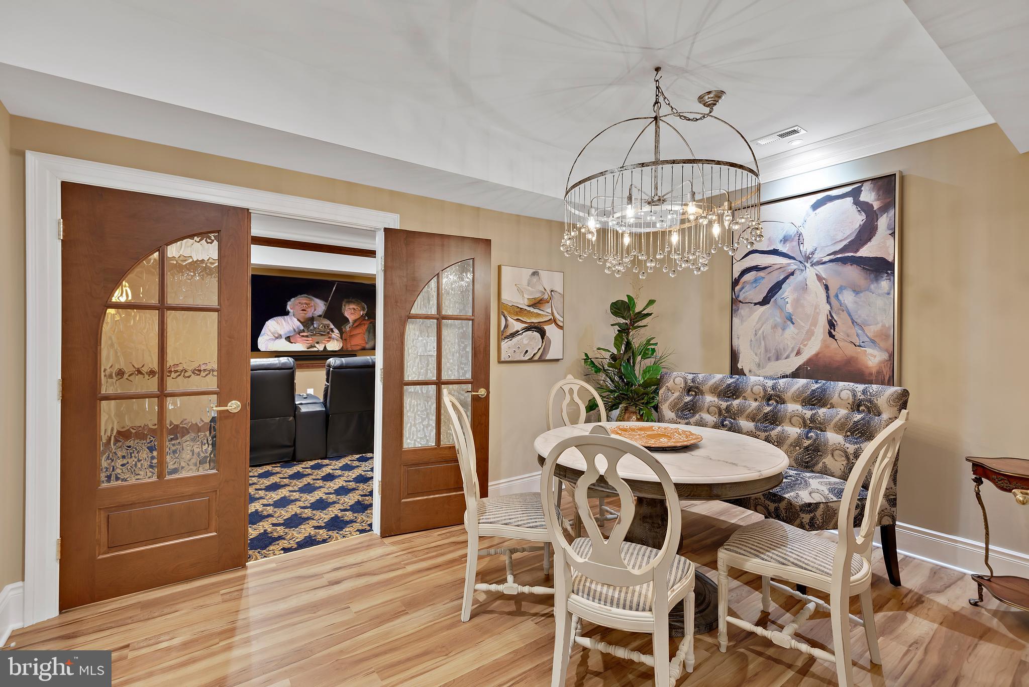 SOUTH RIVER COLONY - Residential