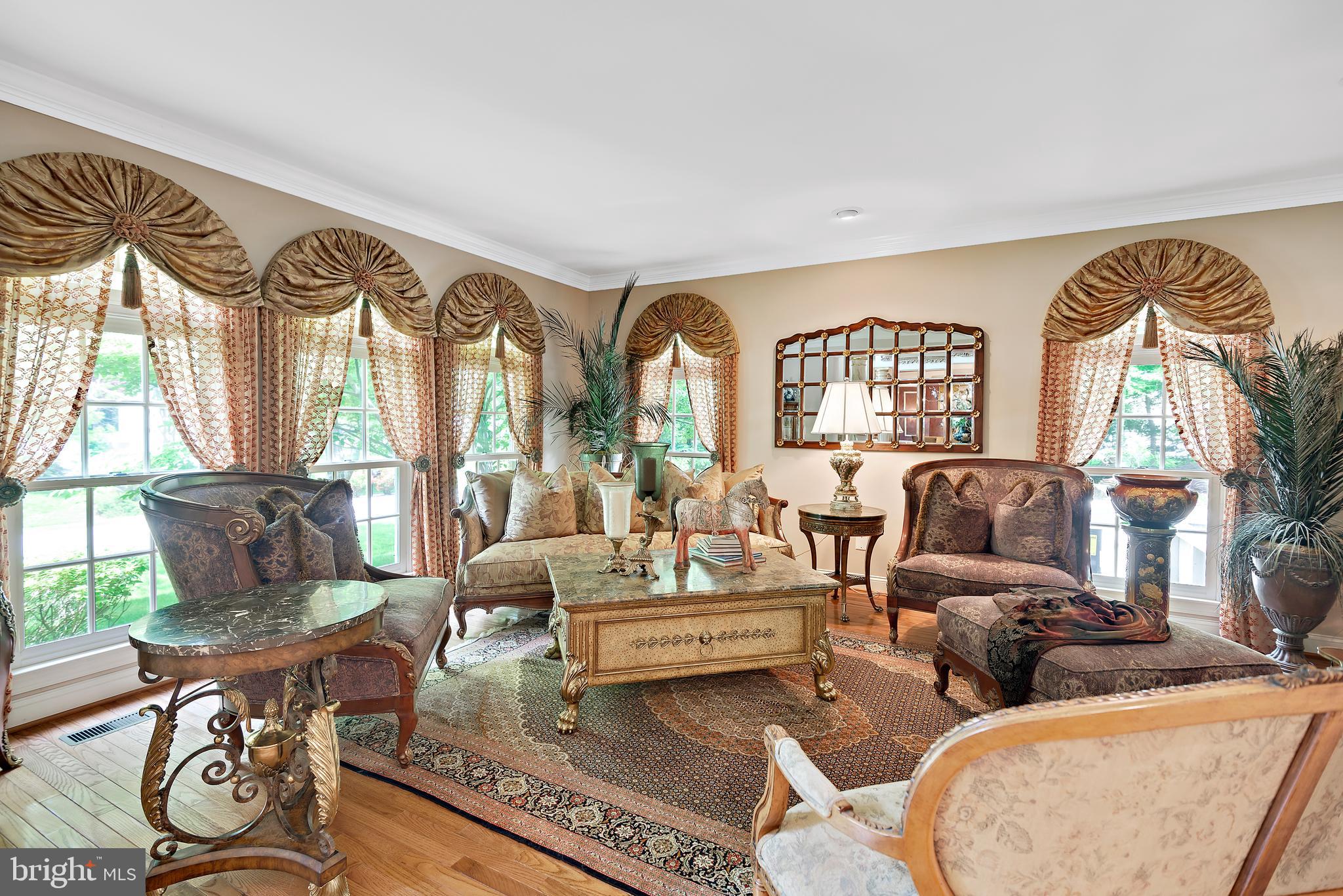 SOUTH RIVER COLONY - Residential