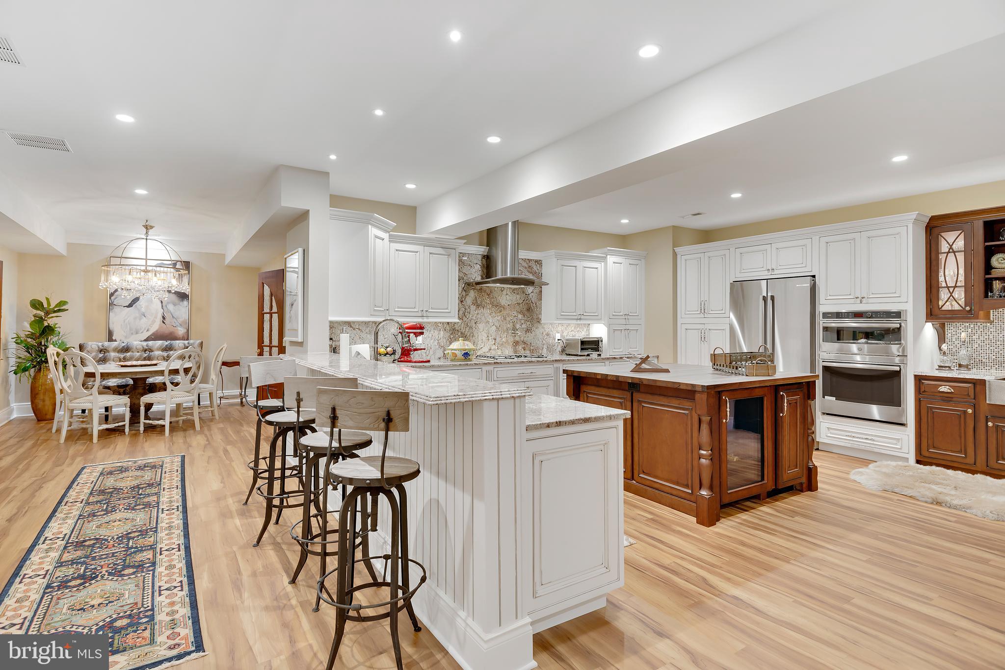 SOUTH RIVER COLONY - Residential