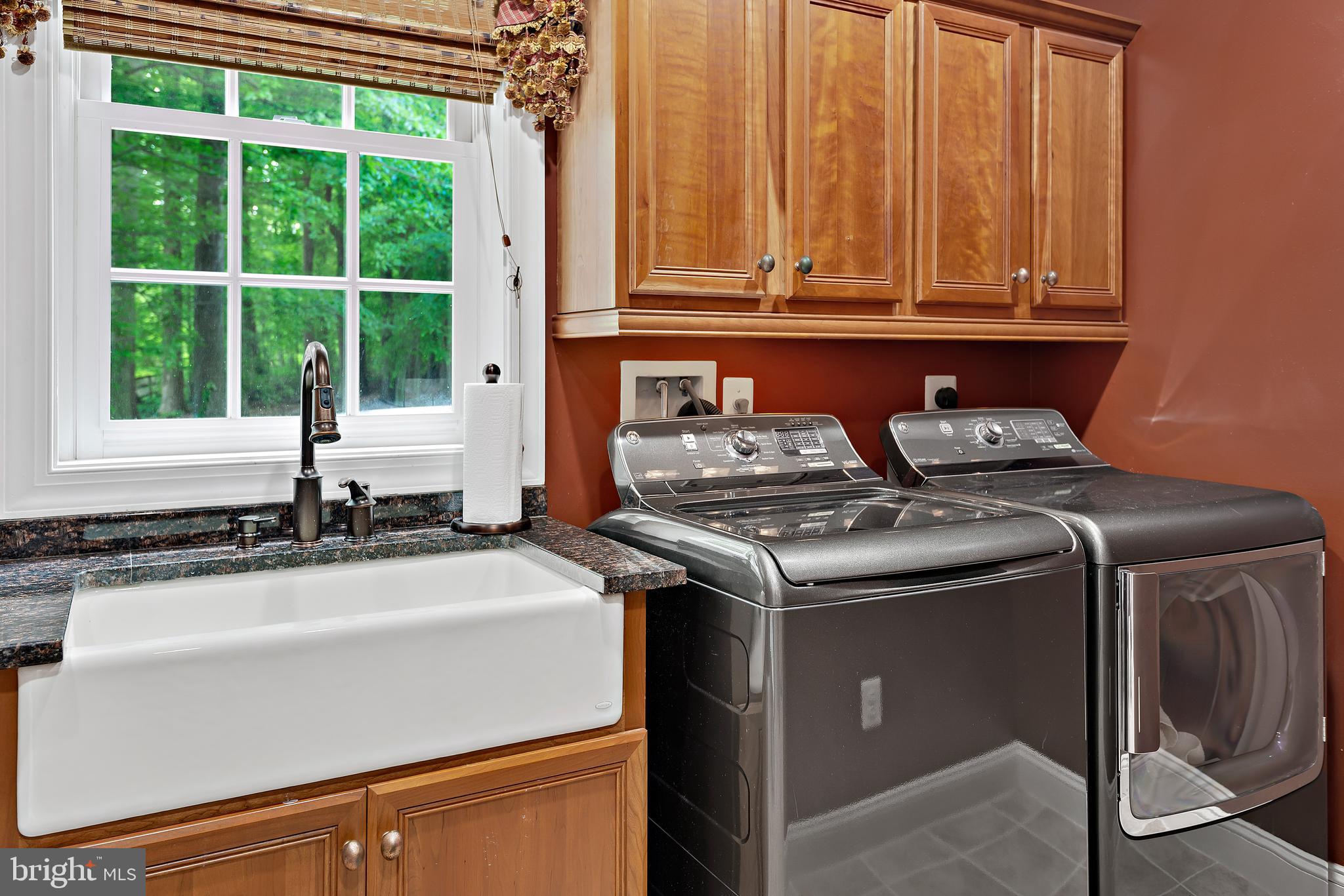 SOUTH RIVER COLONY - Residential