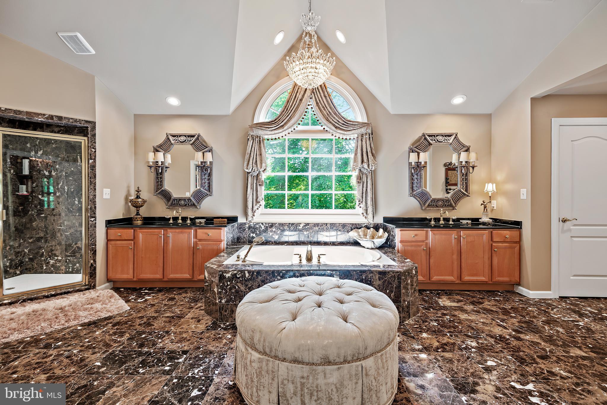 SOUTH RIVER COLONY - Residential