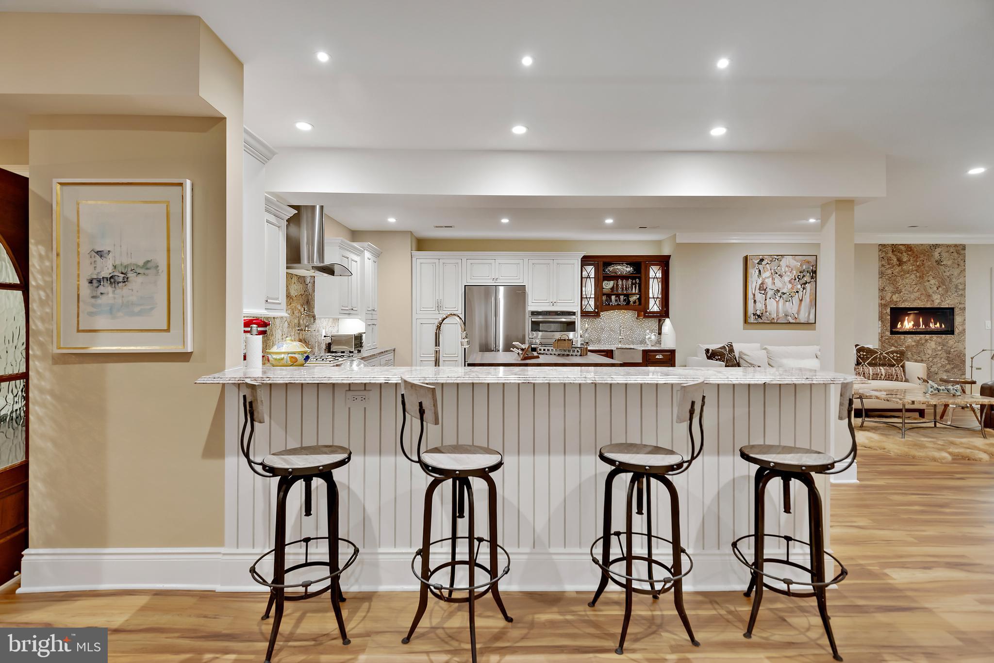 SOUTH RIVER COLONY - Residential