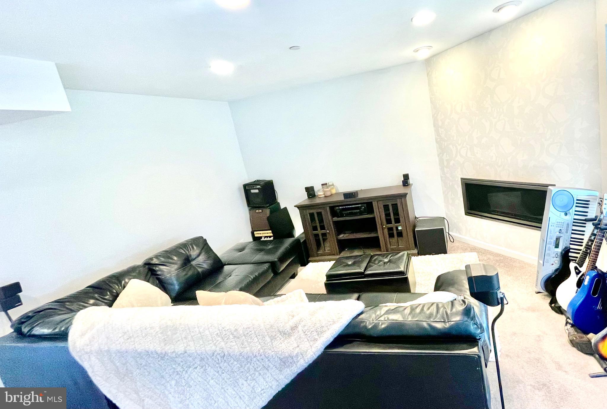 MAGNOLIA LANDING - Residential