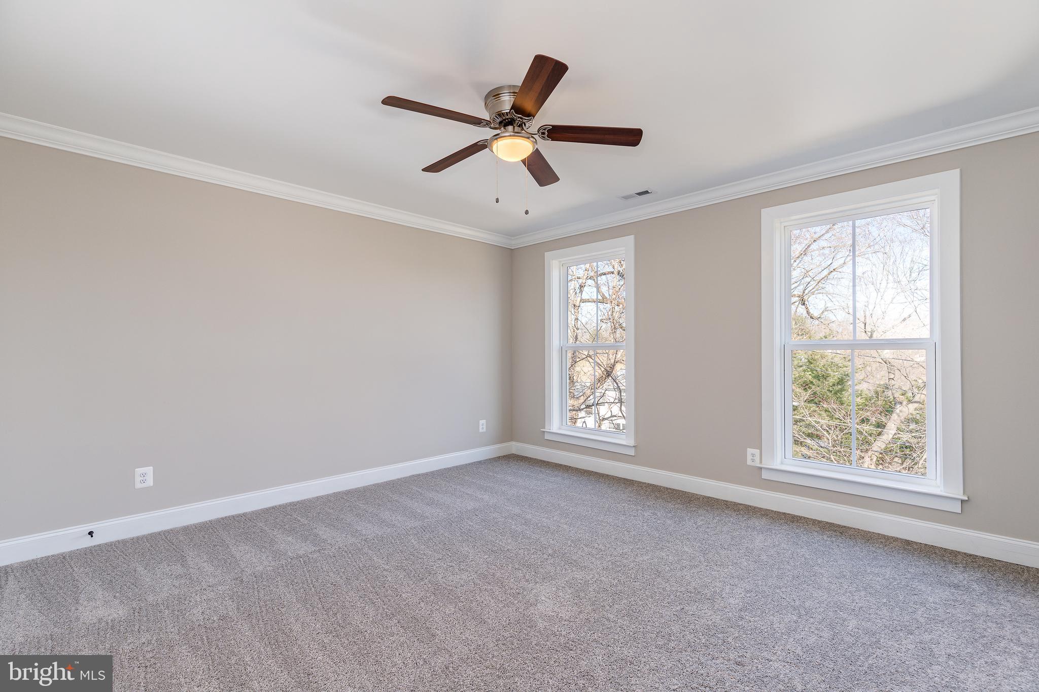 YORK MANOR - Residential