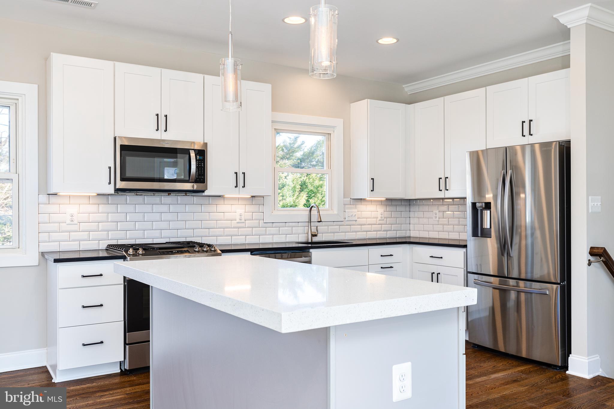 YORK MANOR - Residential