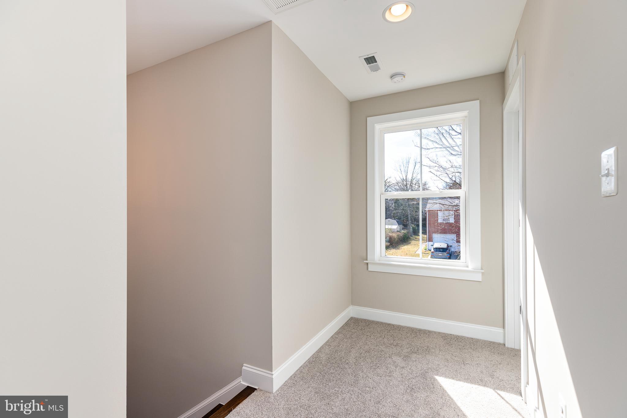 YORK MANOR - Residential