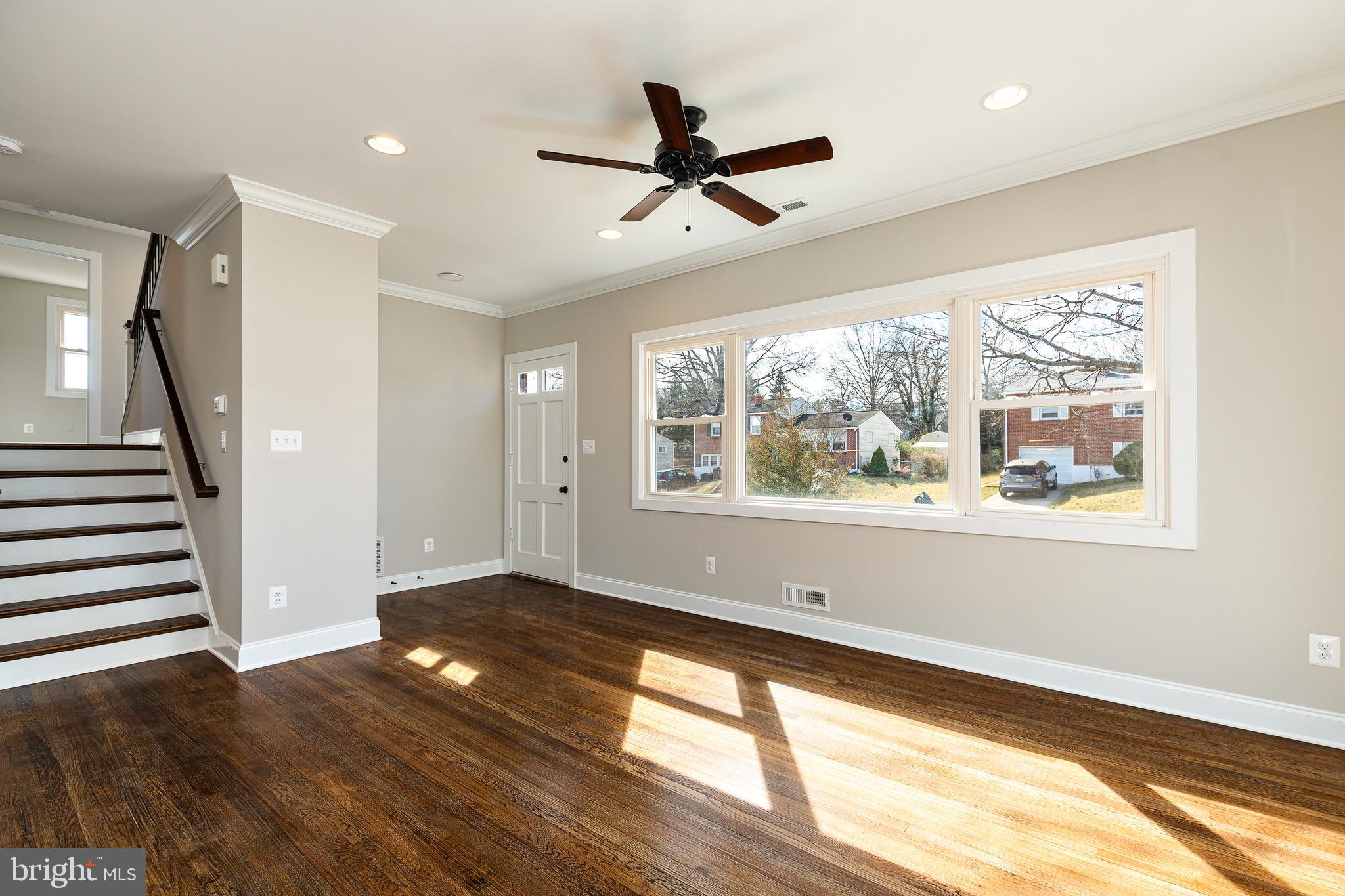 YORK MANOR - Residential