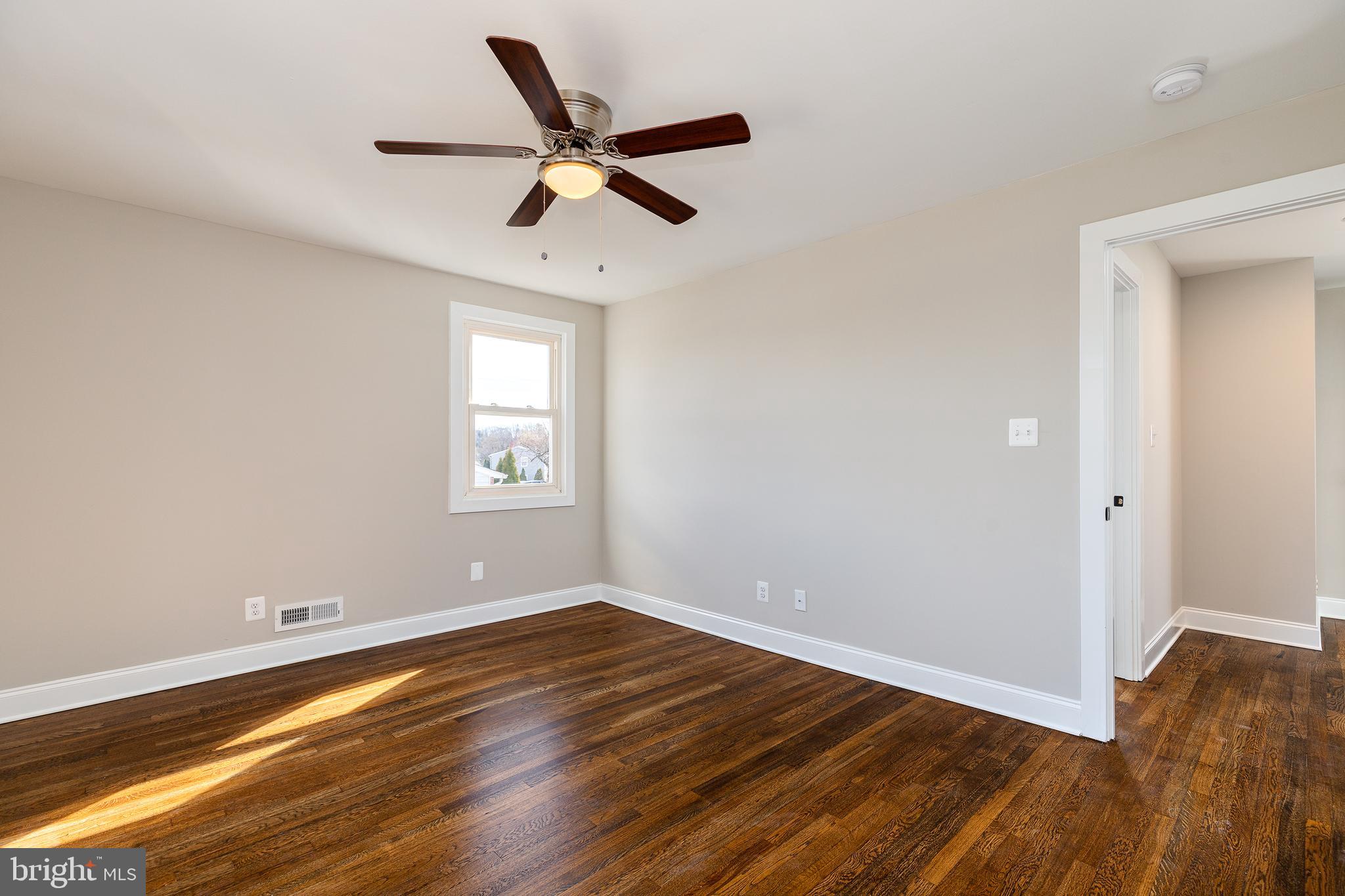 YORK MANOR - Residential