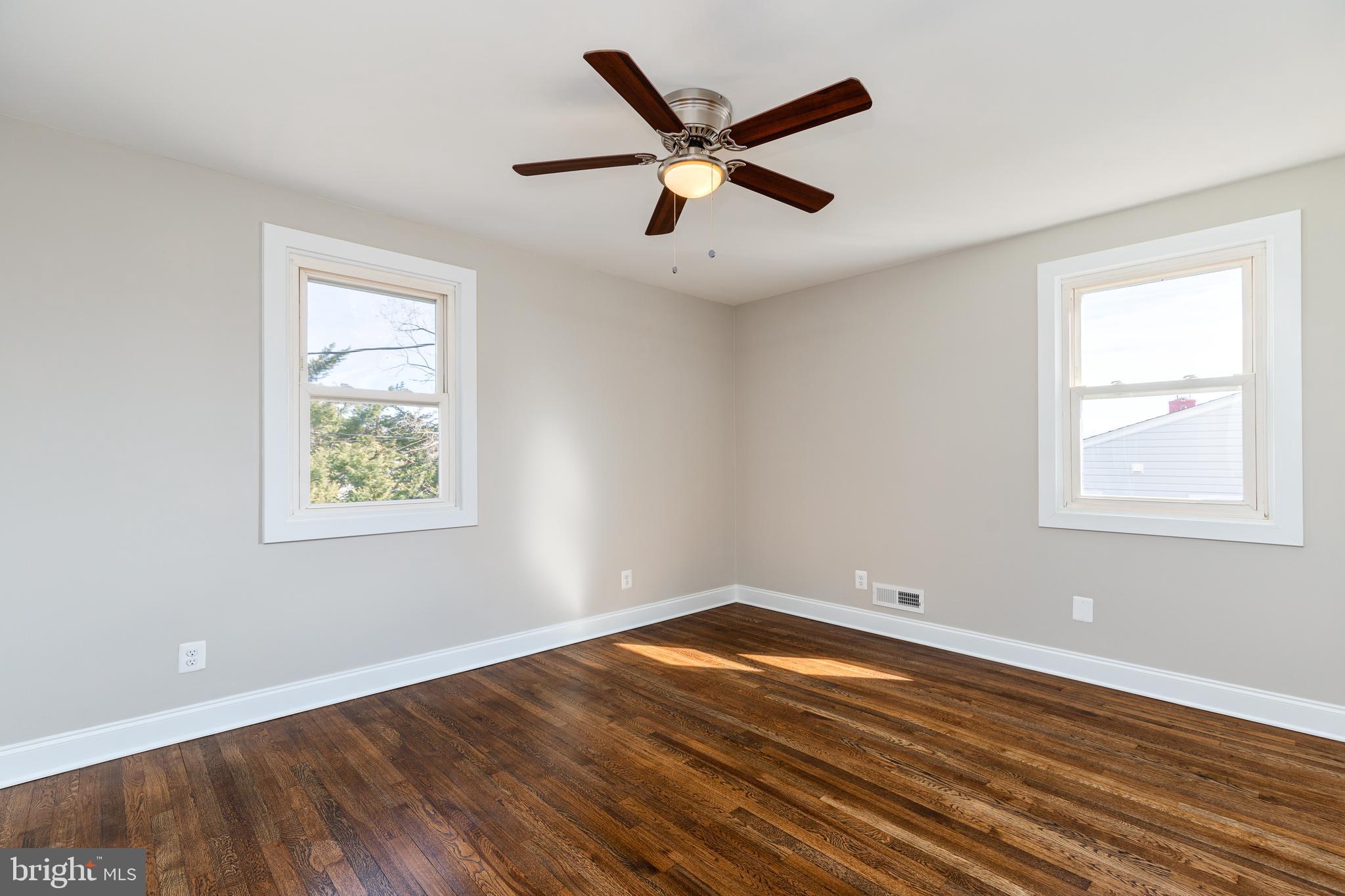 YORK MANOR - Residential