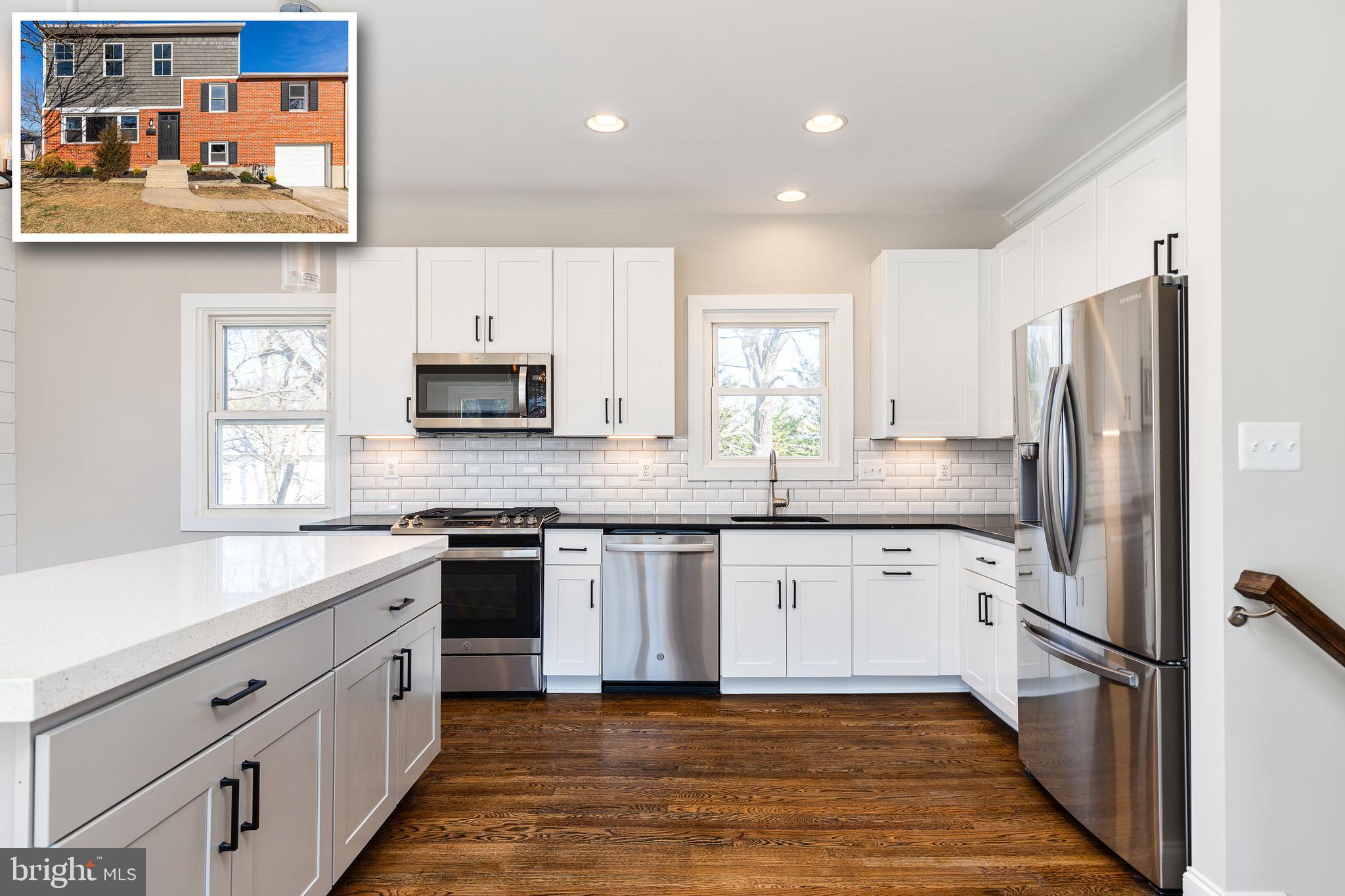 YORK MANOR - Residential