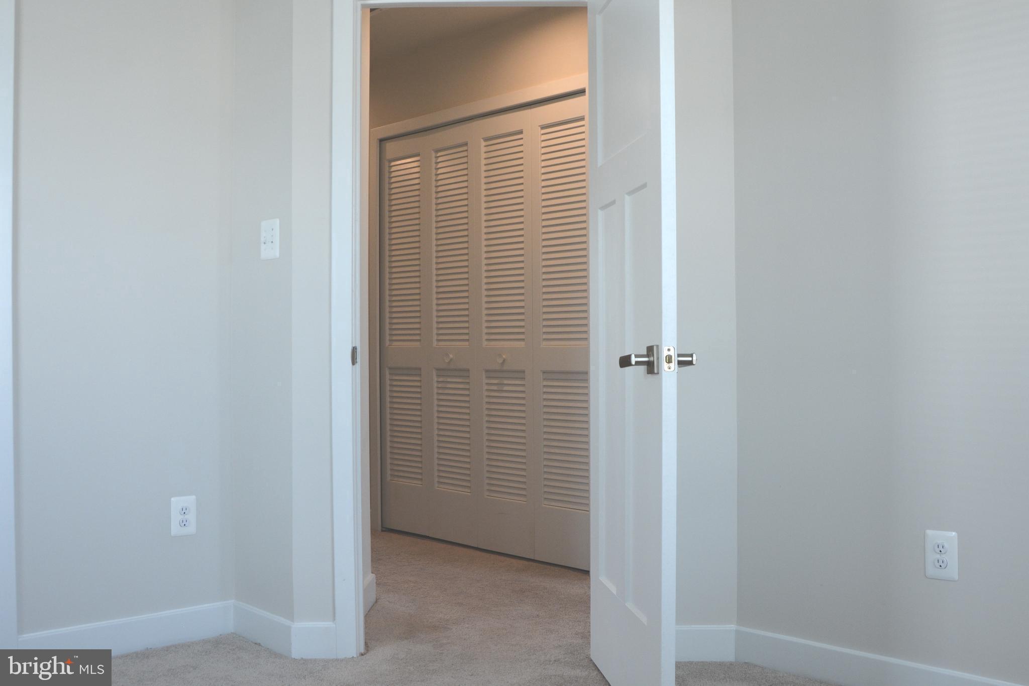 LAKE LINGANORE - Residential Lease