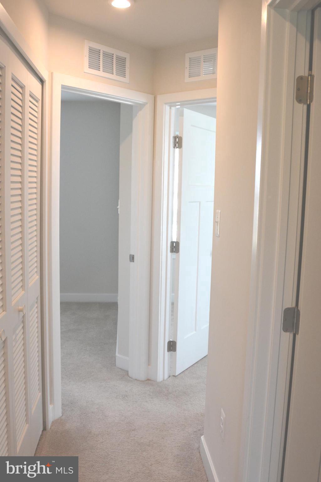 LAKE LINGANORE - Residential Lease