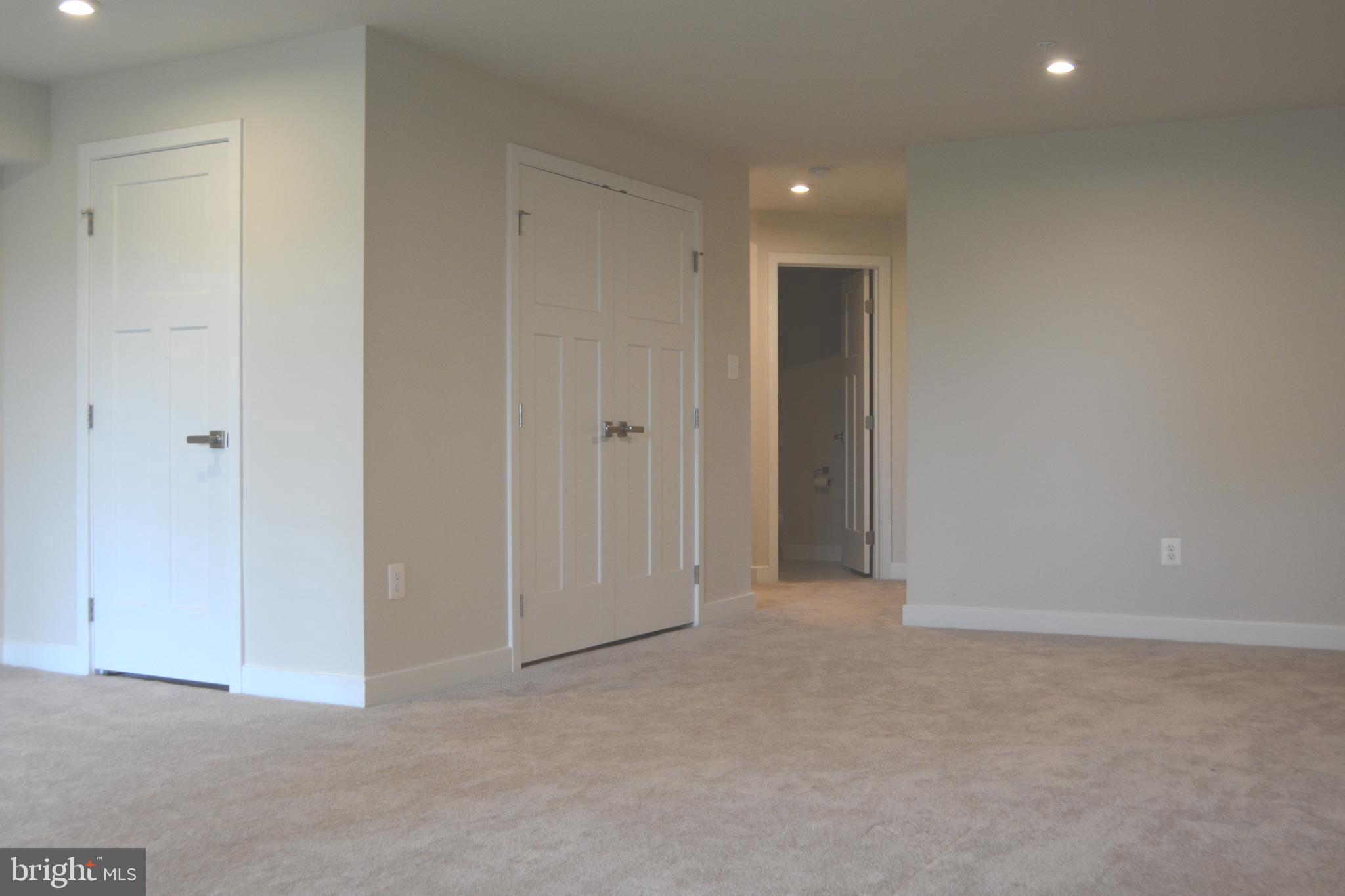 LAKE LINGANORE - Residential Lease