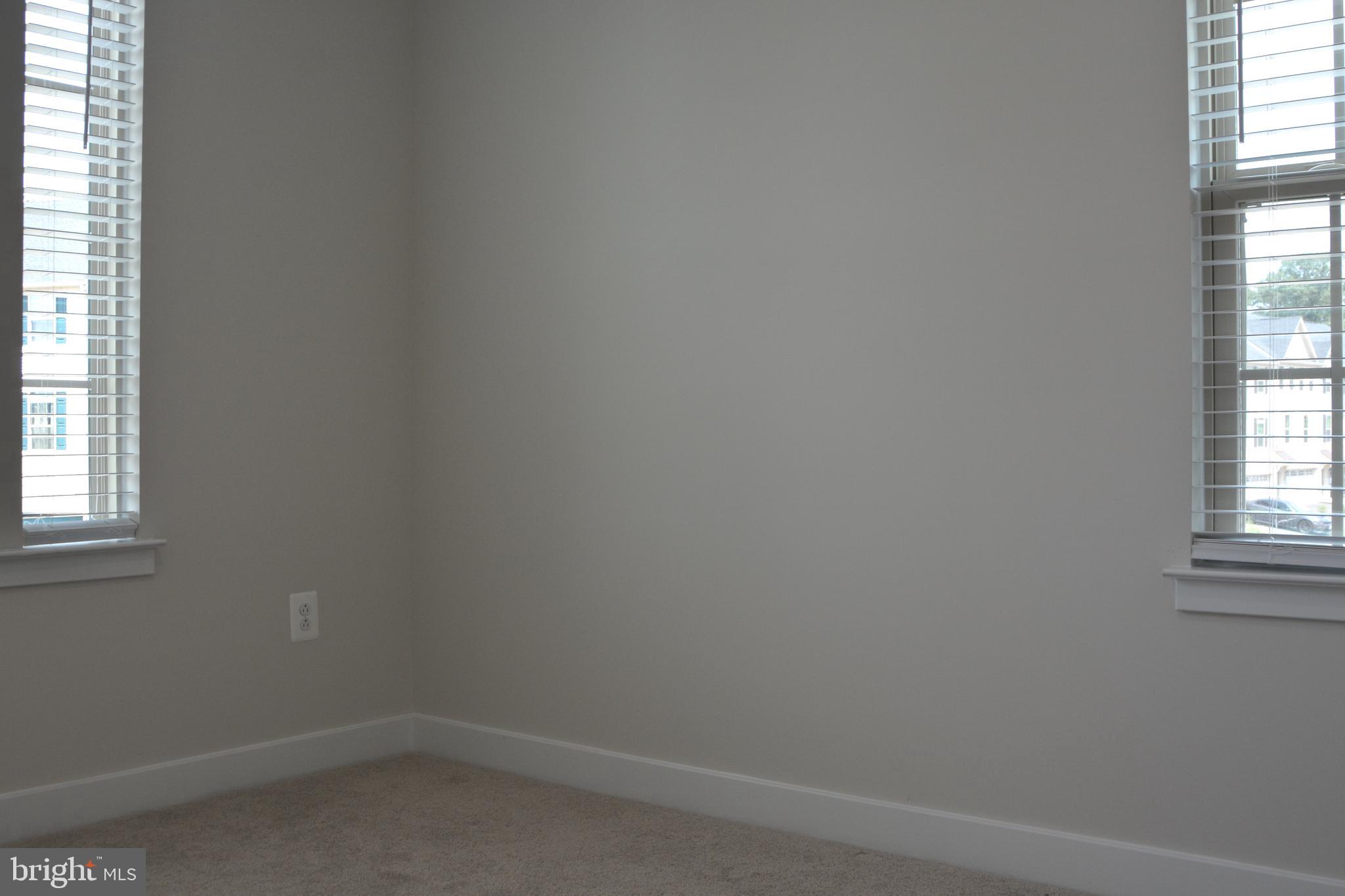 LAKE LINGANORE - Residential Lease