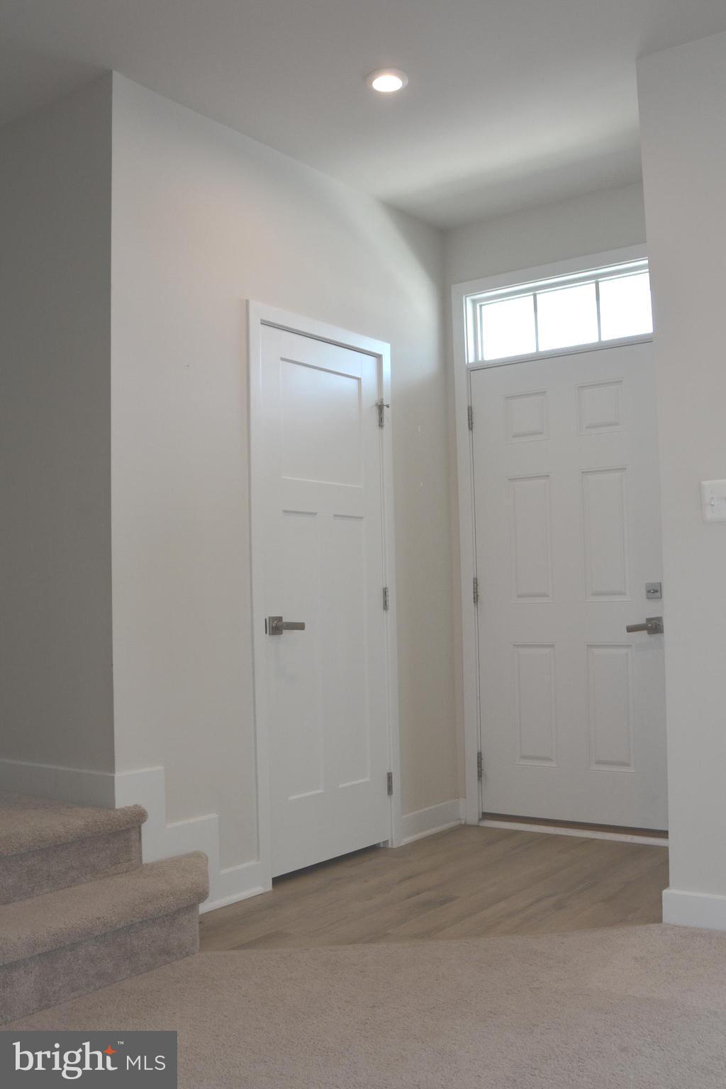 LAKE LINGANORE - Residential Lease