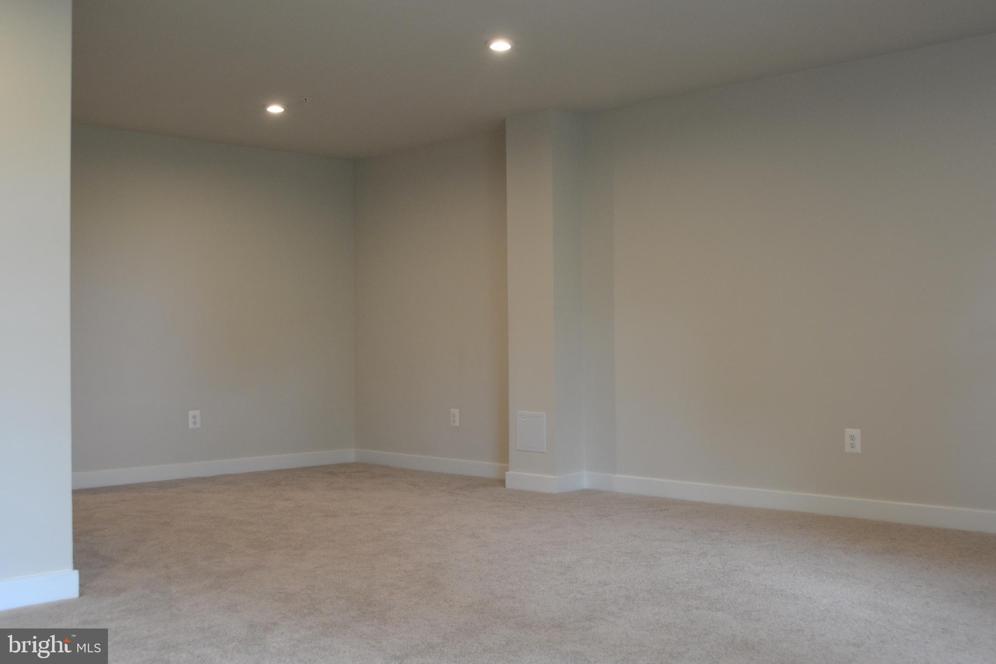 LAKE LINGANORE - Residential Lease