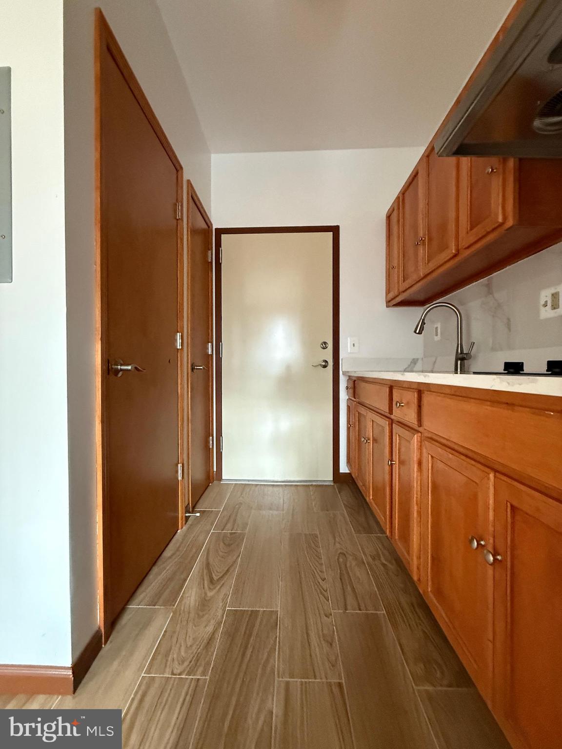 CHINATOWN - Residential Lease