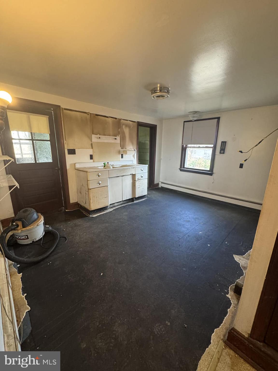 1080 BAINBRIDGE ROAD