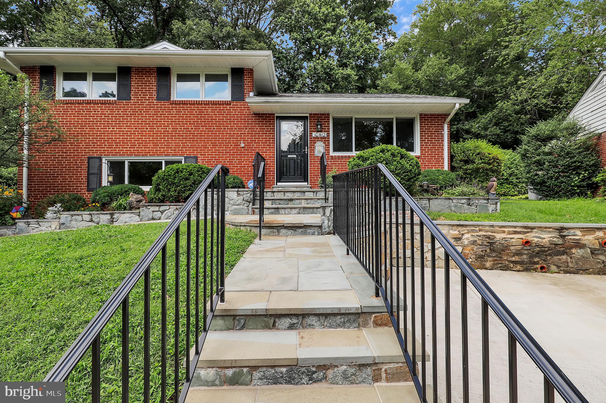 10412 LESLIE COURT